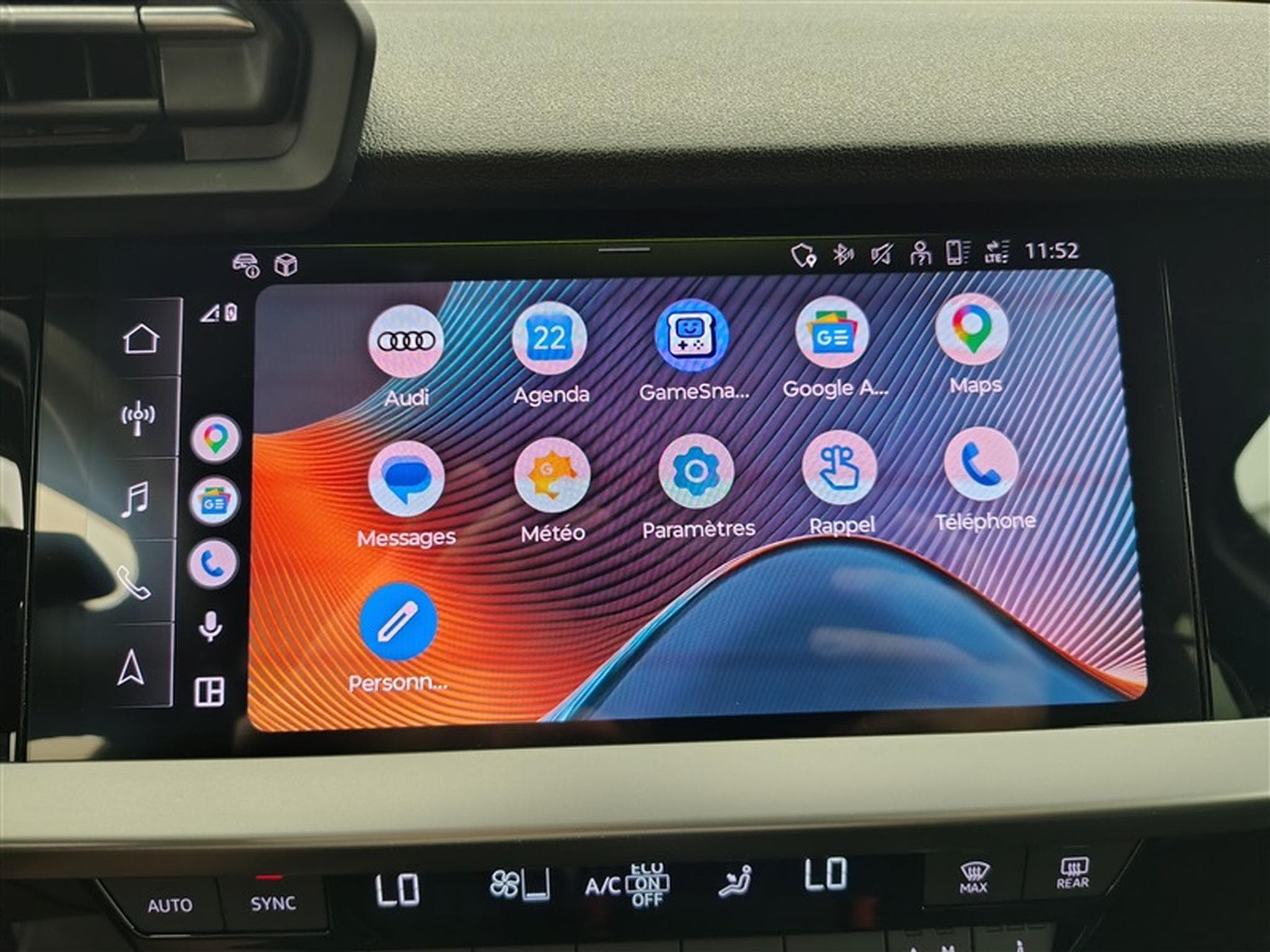 Audi A3 30 TFSI S-Tronic  Cuir / Navi Cockpit / Led (2023) - Photo 19