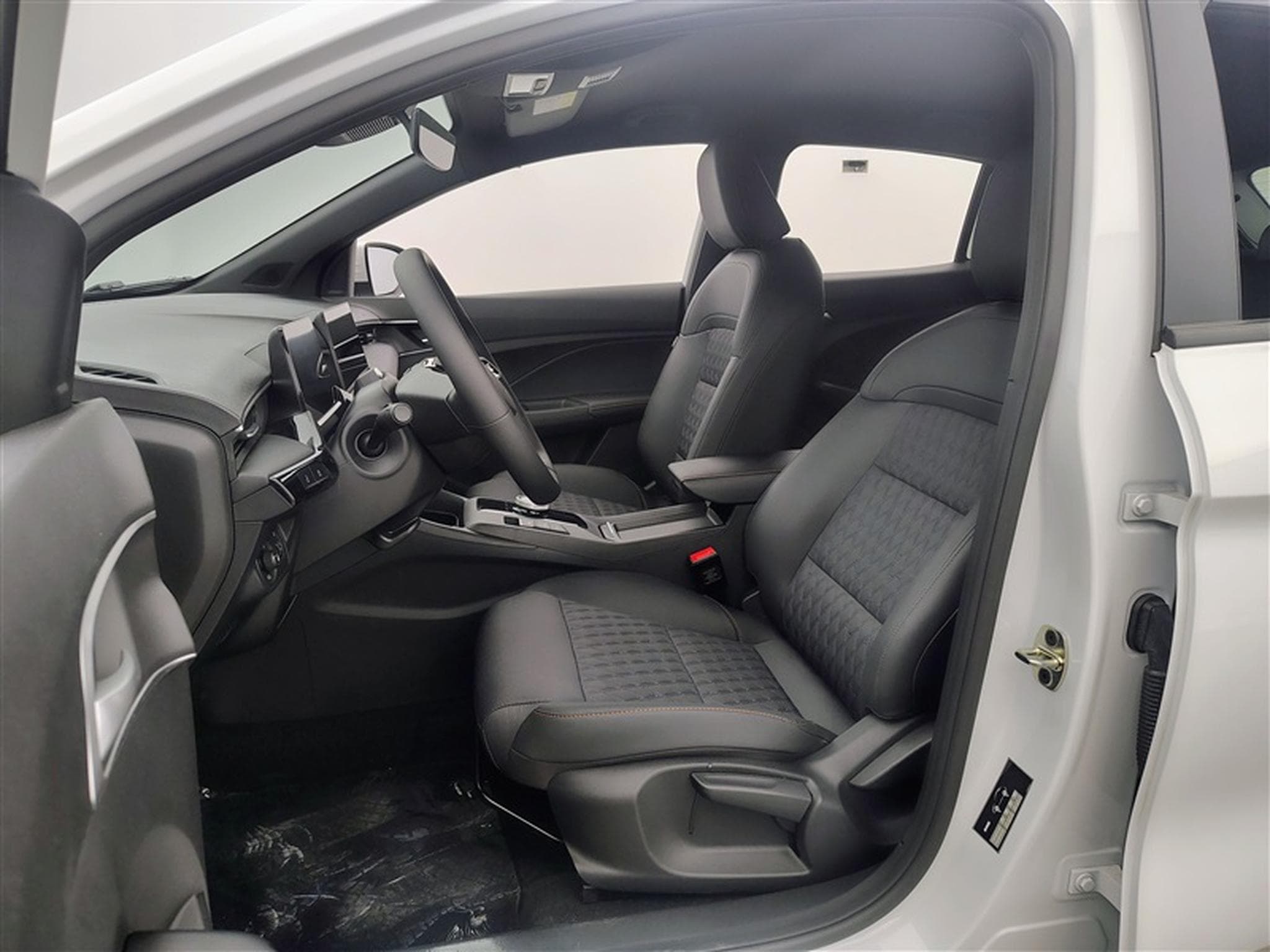MG MG3 1.5 Hybrid+ Luxury NAVI / FULL LED / CAMERA 360° / JA 16" (2026) - Foto 7