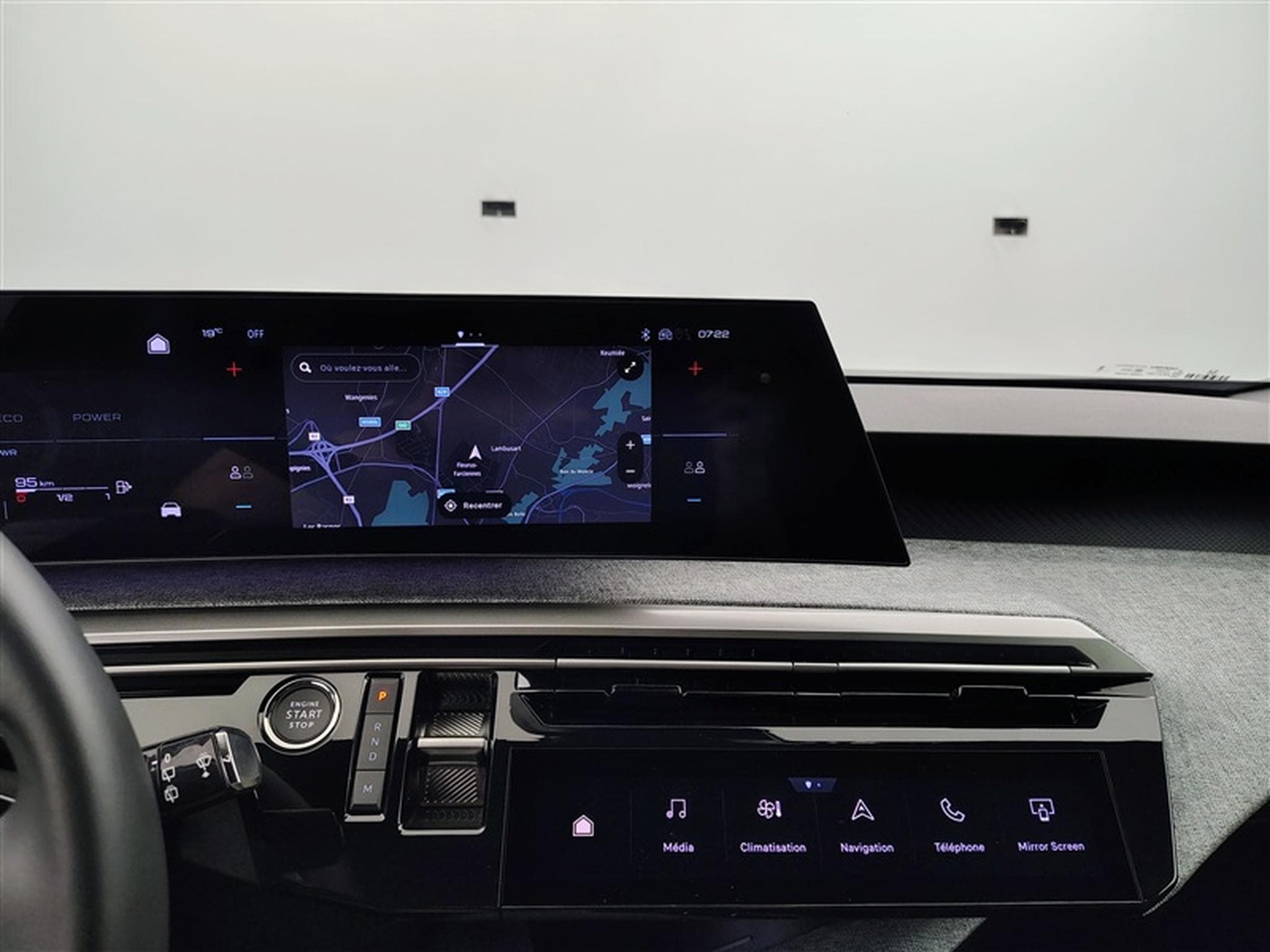 Peugeot 5008 1.2 HYBRID 145cv e-DCS6 Allure NAVI /CARPLAY/FULL LED/S-CUIR (2025) - Foto 11