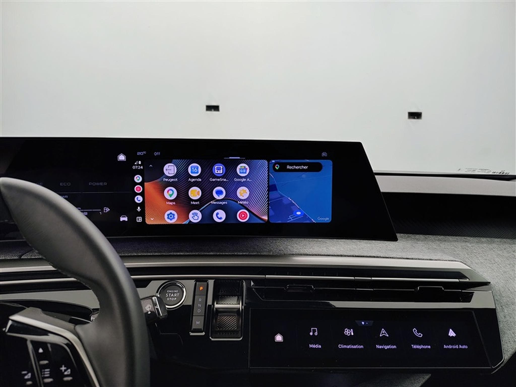 Peugeot 5008 1.2 HYBRID 145cv e-DCS6 Allure NAVI /CARPLAY/FULL LED/S-CUIR (2025) - Foto 20