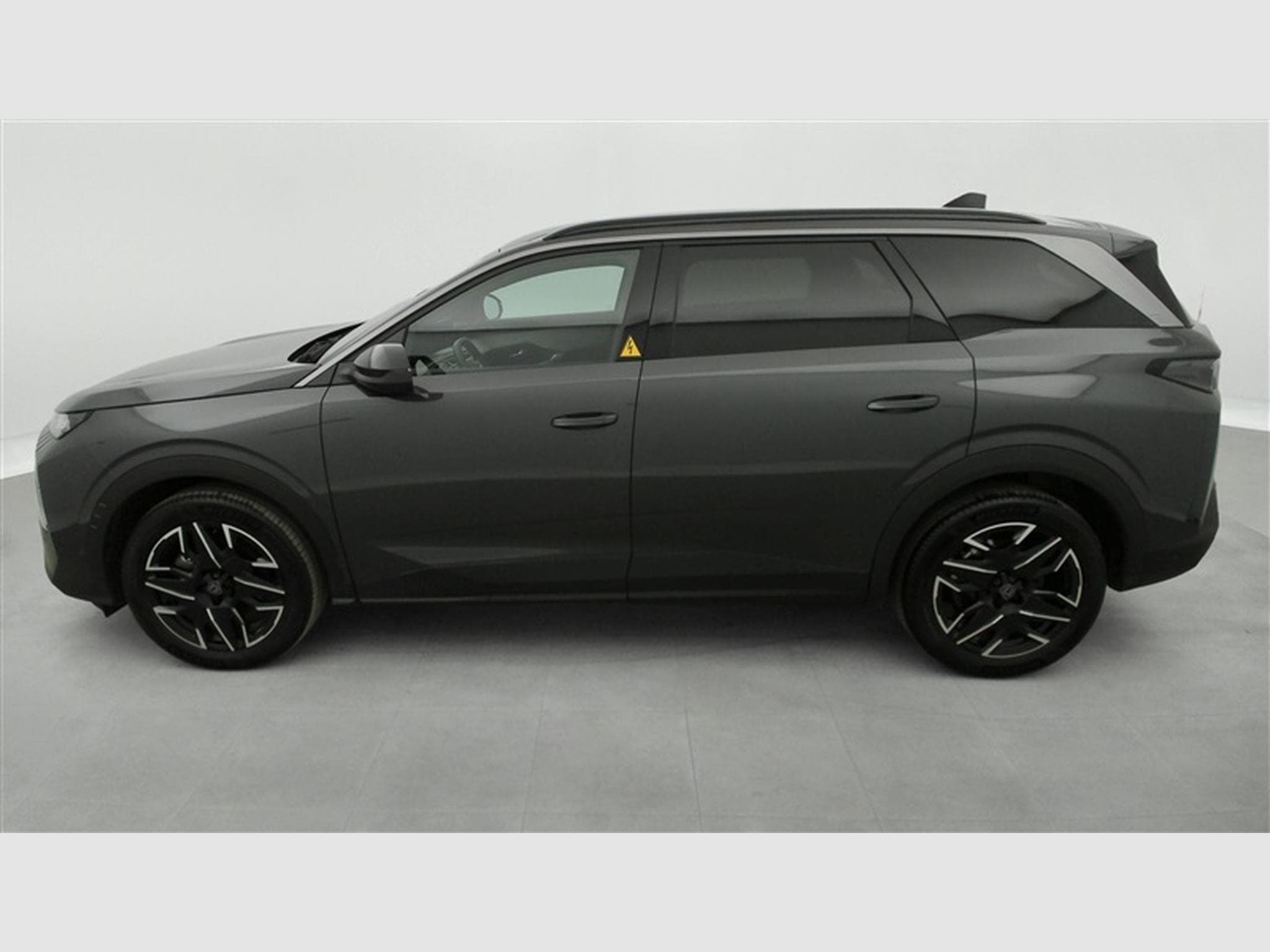 Peugeot 5008 1.2 HYBRID 145cv e-DCS6 Allure NAVI /CARPLAY/FULL LED/S-CUIR (2025) - Foto 3