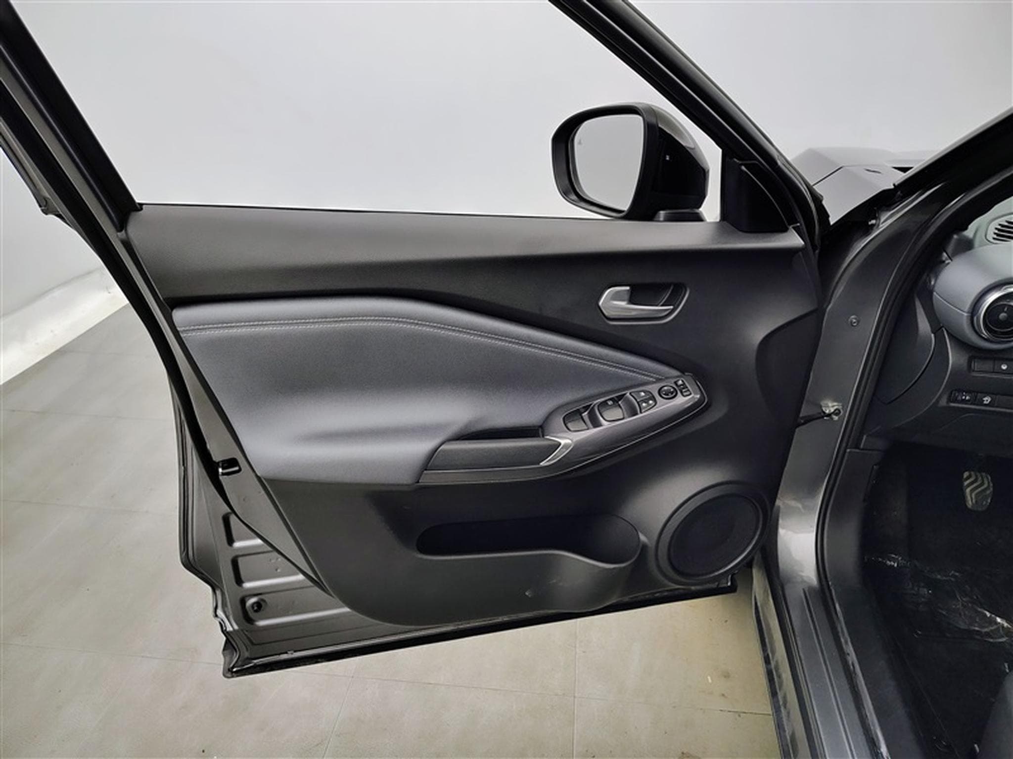 Nissan Juke 1.0 DIG-T 2WD N-Design (EU6AP) (2021) - Foto 17