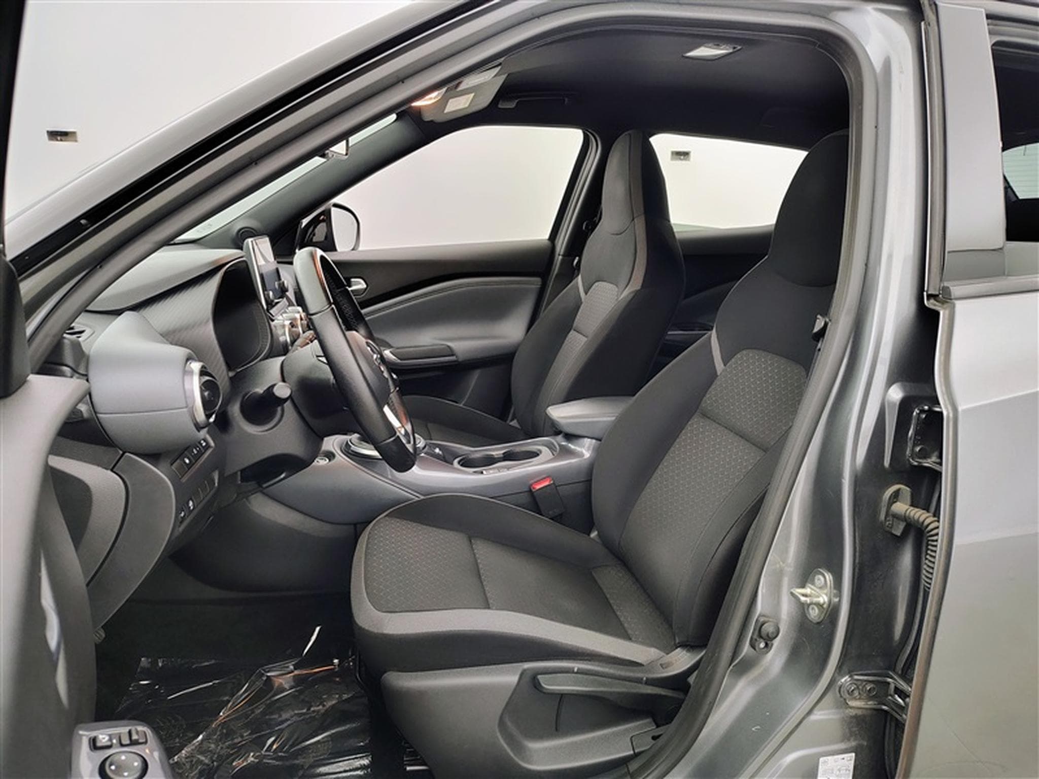 Nissan Juke 1.0 DIG-T 2WD N-Design (EU6AP) (2021) - Foto 7