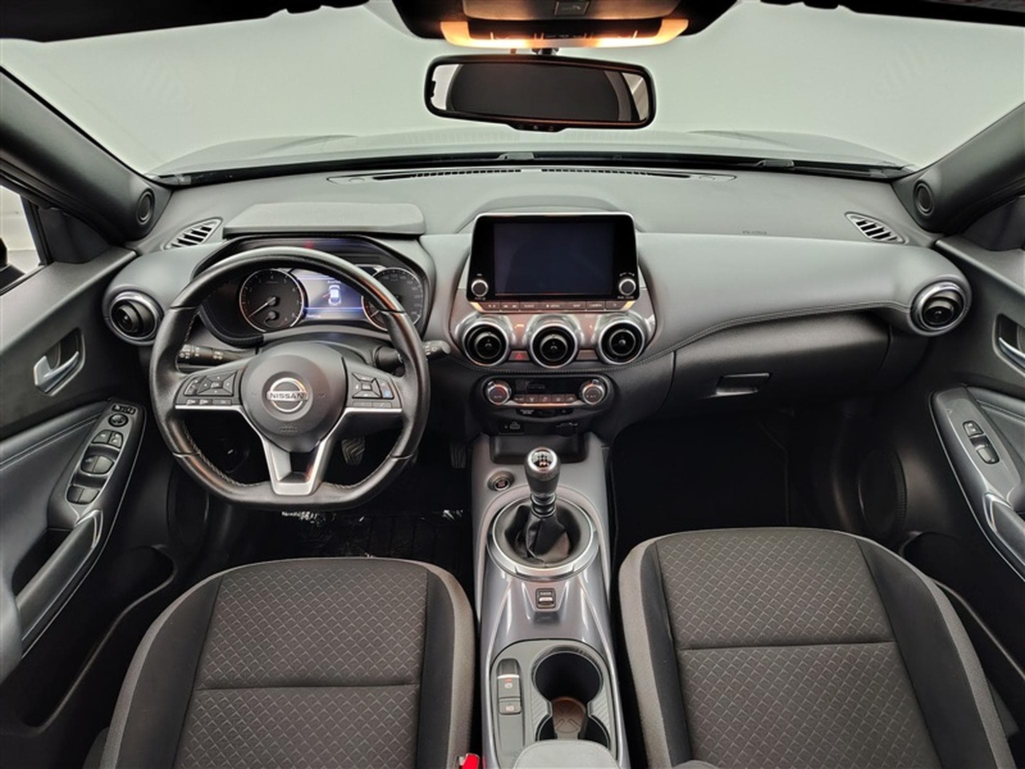Nissan Juke 1.0 DIG-T 2WD N-Design (EU6AP) (2021) - Foto 8