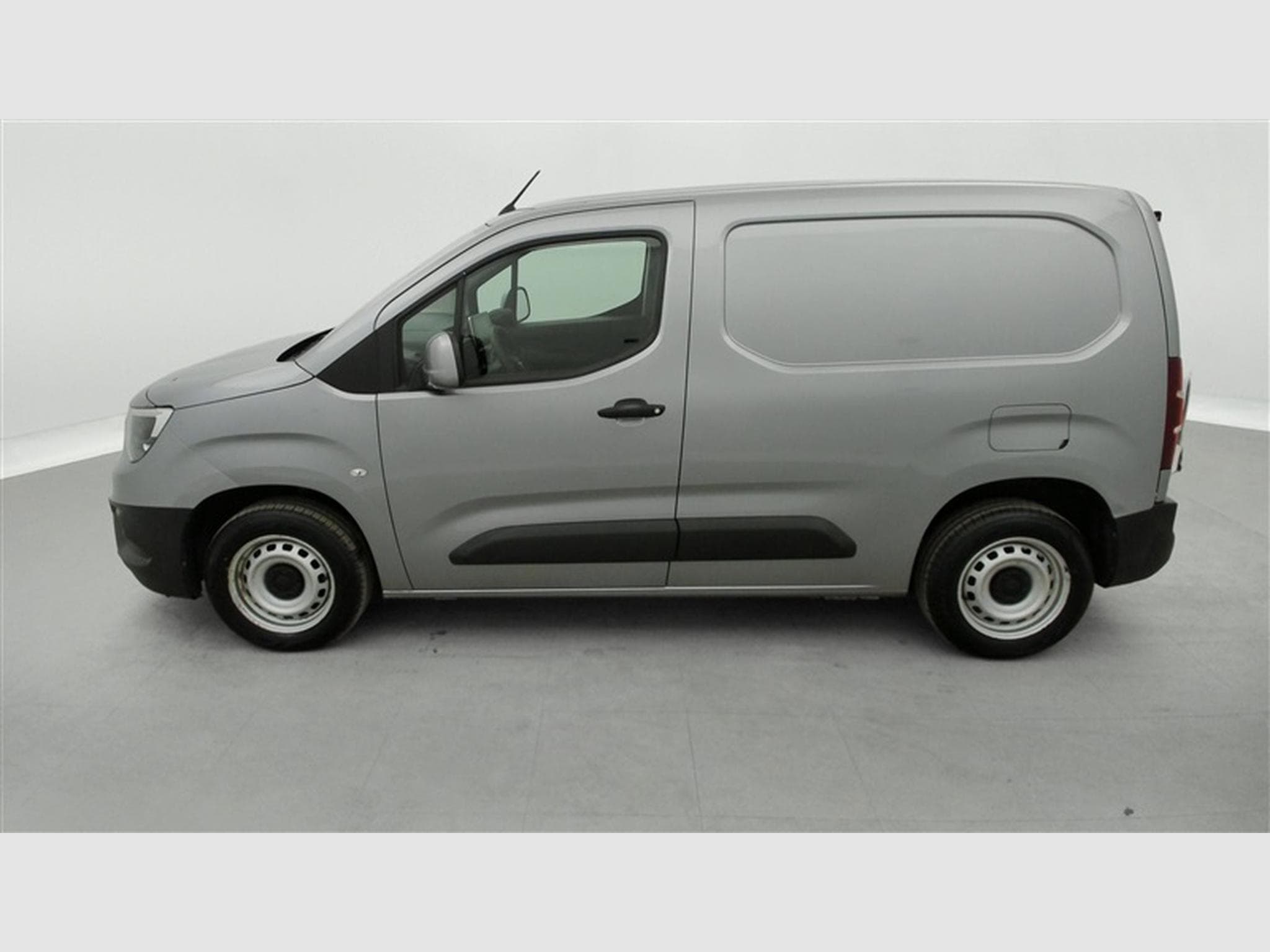 Opel Combo 1.5 TD BI L1H1 NAVI / CLIM / TEL (2021) - Photo 3
