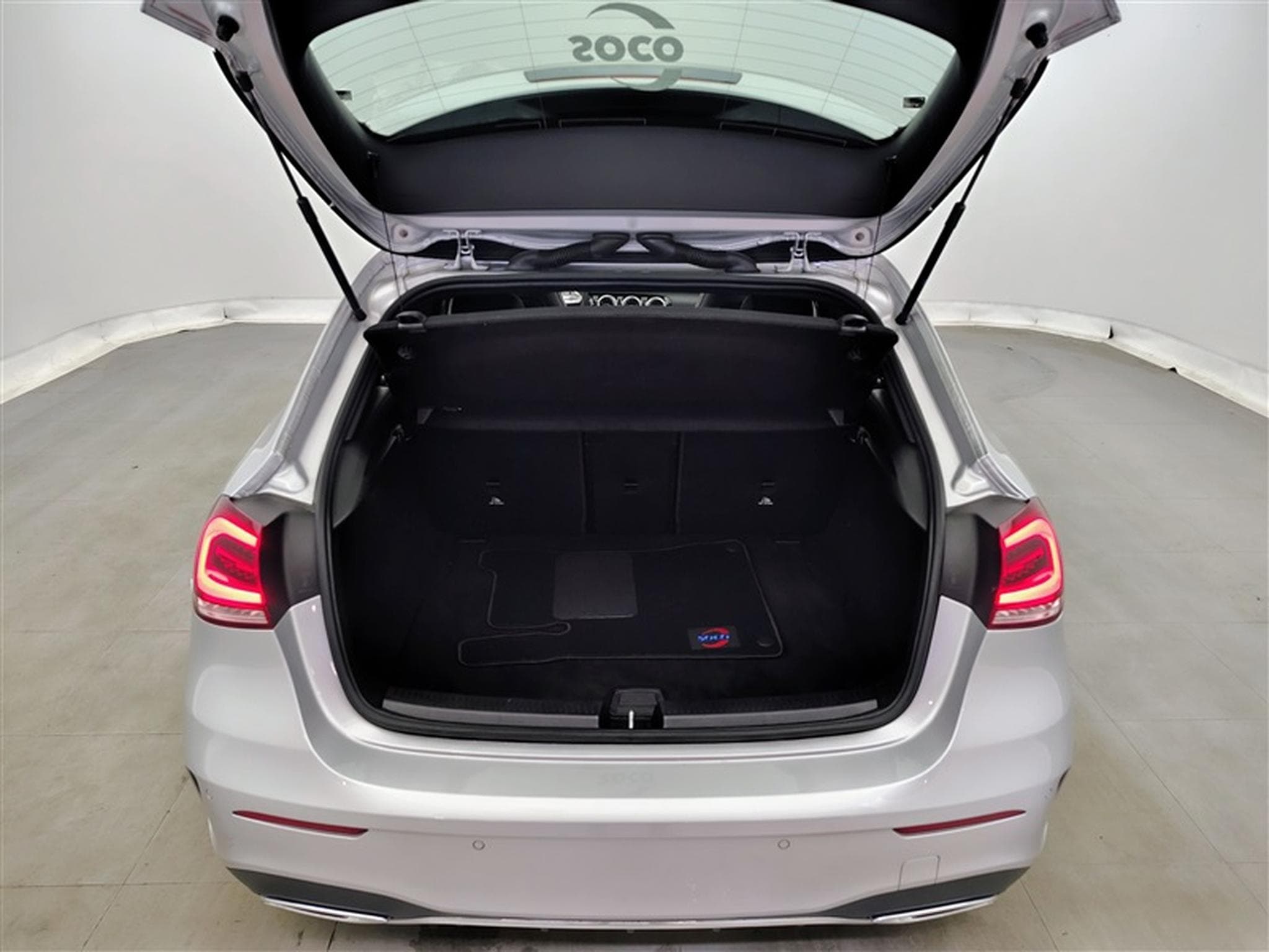 Mercedes A 180 7G-DCT Pack AMG  Navi Cockpit / Led / PDC+Caméra (2022) - Photo 14