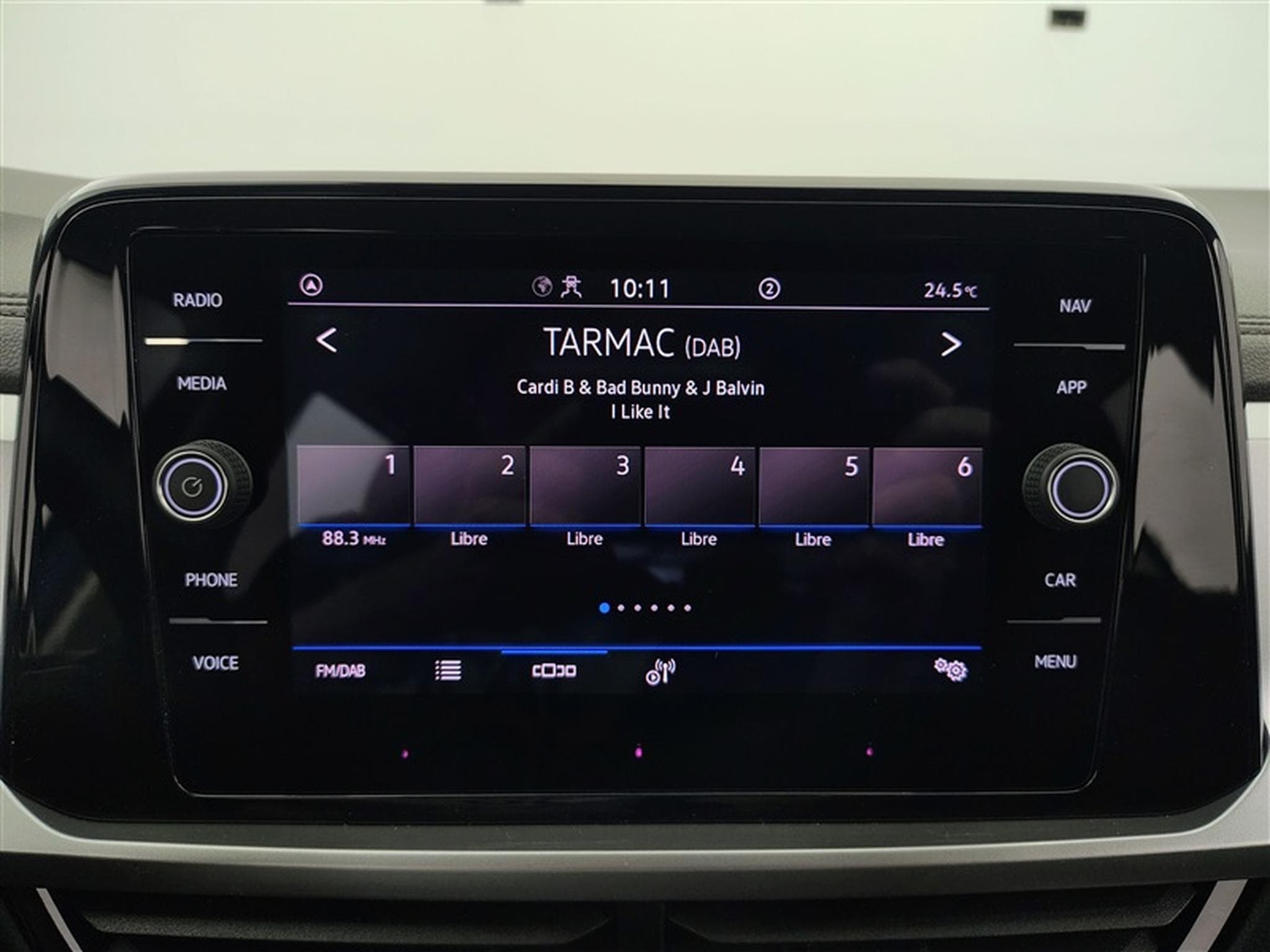 VW T-Roc 1.5 TSI 150Cv DSG United CARPLAY / FULL LED / CAMERA / JA 17 (2025) - Photo 11