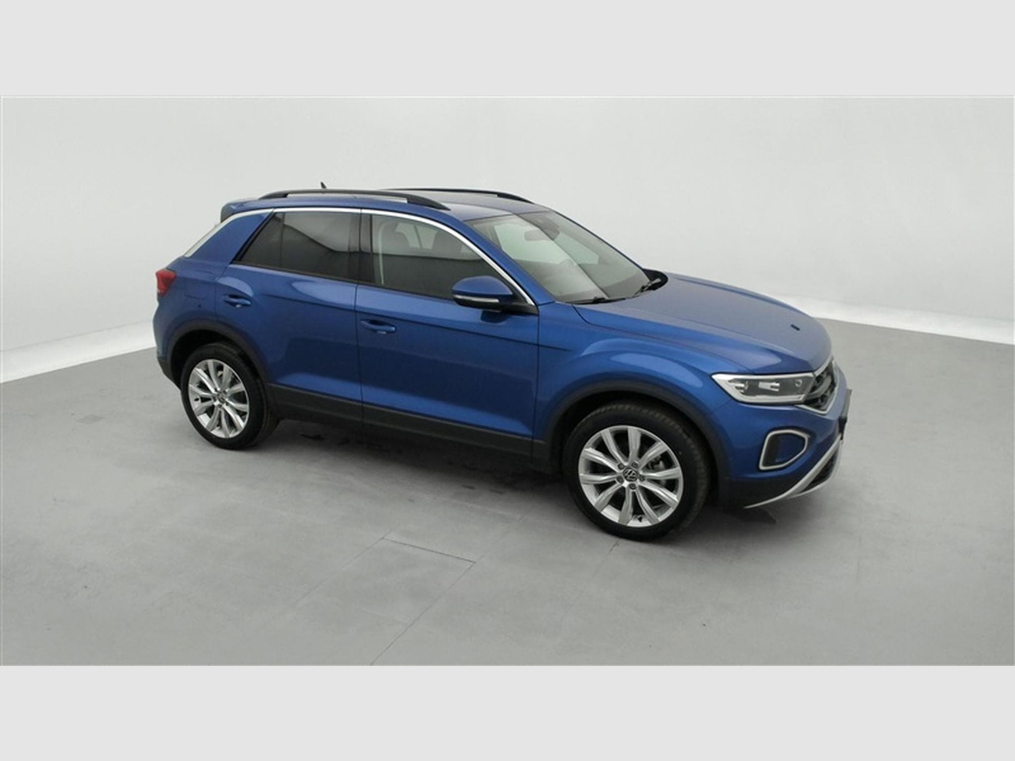 VW T-Roc 1.5 TSI 150Cv DSG United CARPLAY / FULL LED / CAMERA / JA 17 (2025) - Photo 23