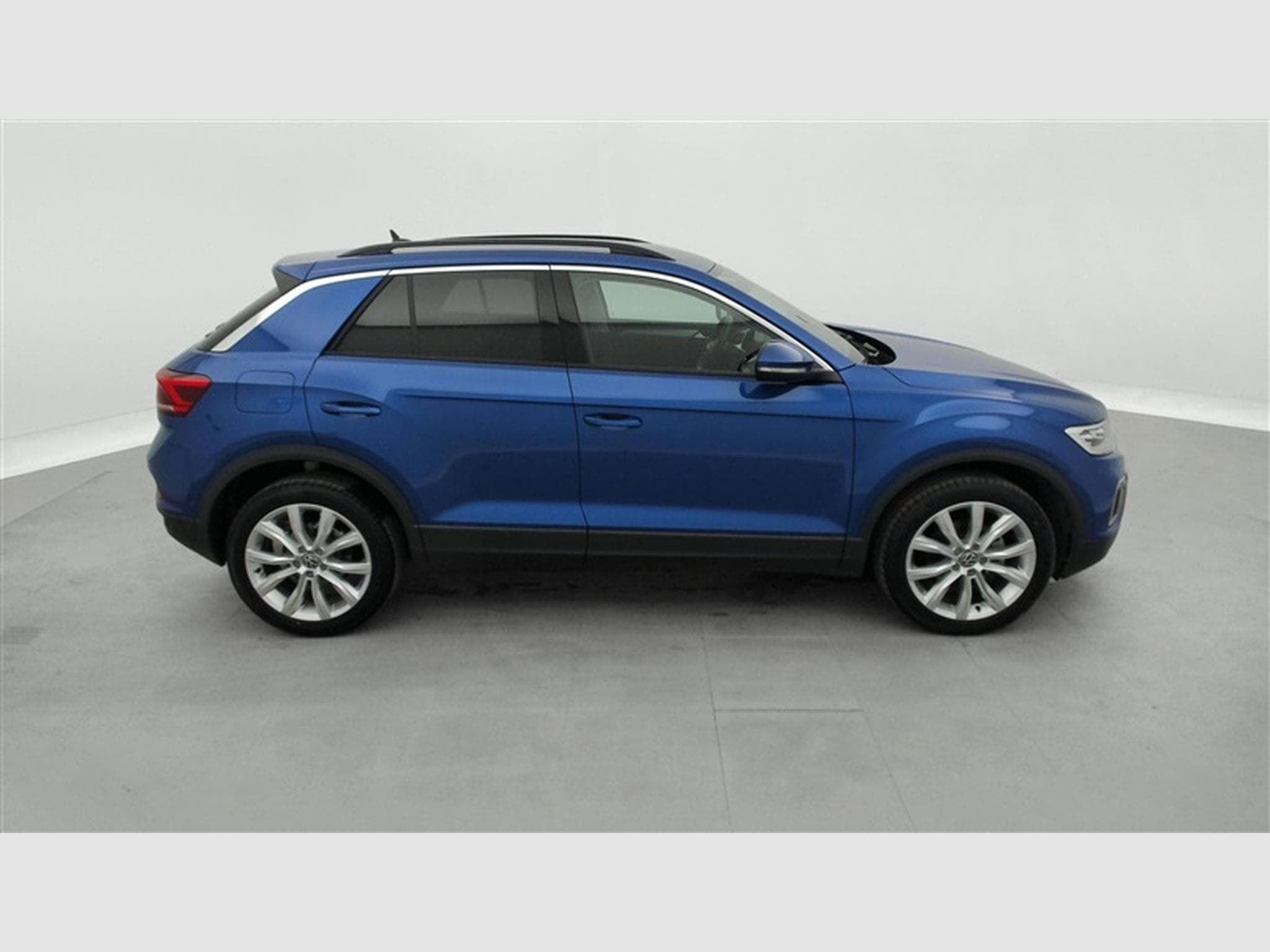 VW T-Roc 1.5 TSI 150Cv DSG United CARPLAY / FULL LED / CAMERA / JA 17 (2025) - Photo 24