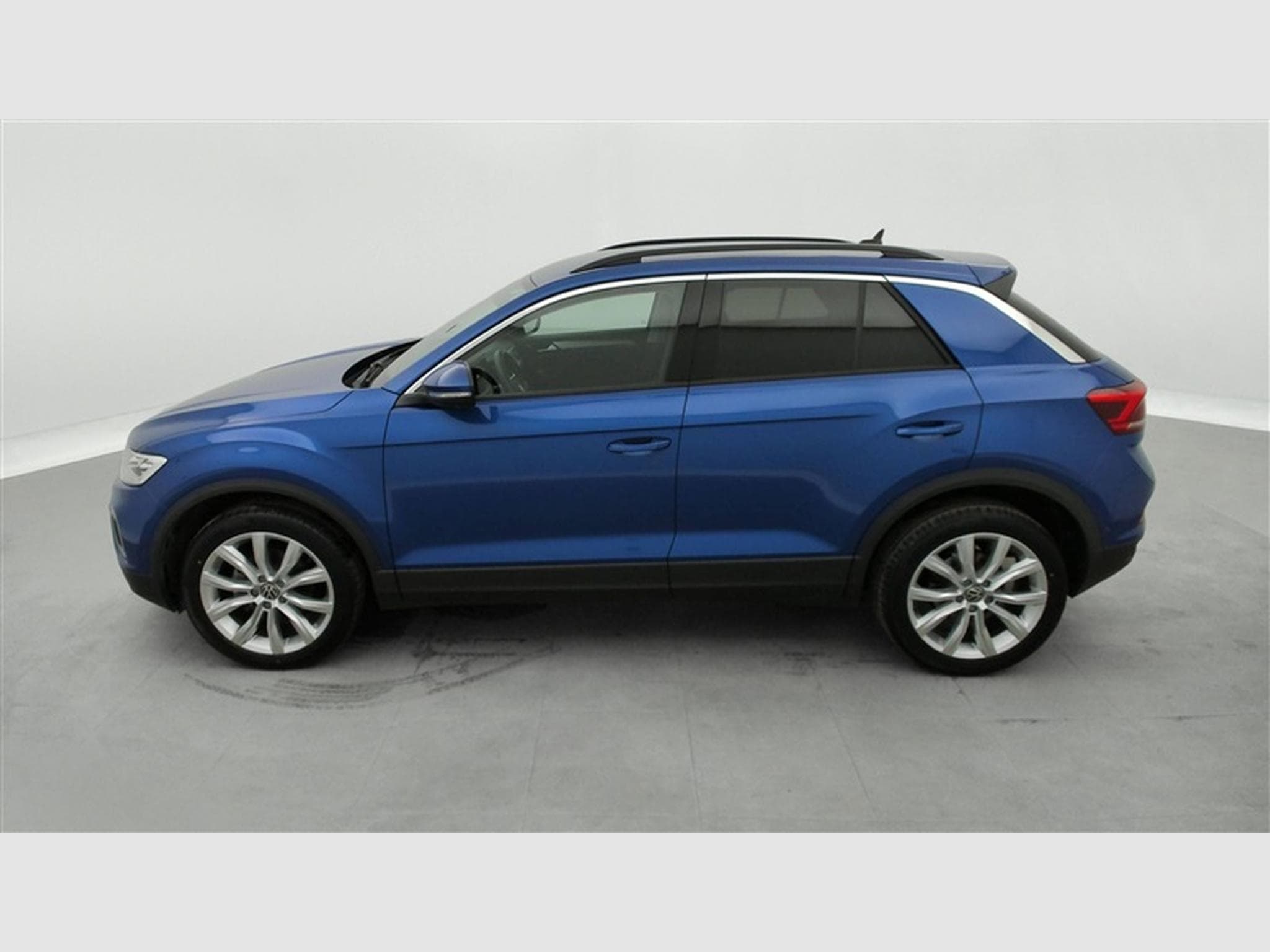 VW T-Roc 1.5 TSI 150Cv DSG United CARPLAY / FULL LED / CAMERA / JA 17 (2025) - Photo 3