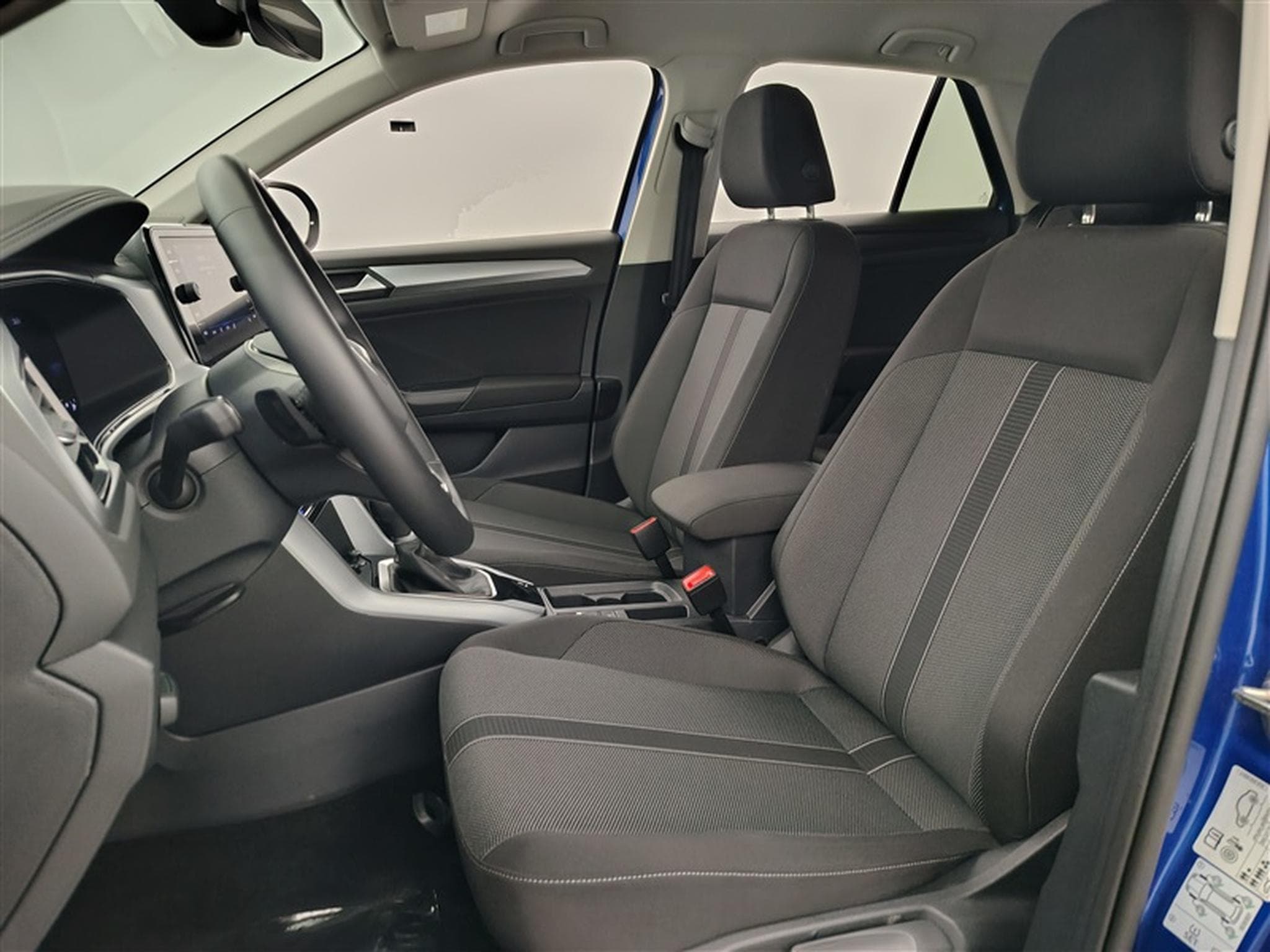 VW T-Roc 1.5 TSI 150Cv DSG United CARPLAY / FULL LED / CAMERA / JA 17 (2025) - Photo 7