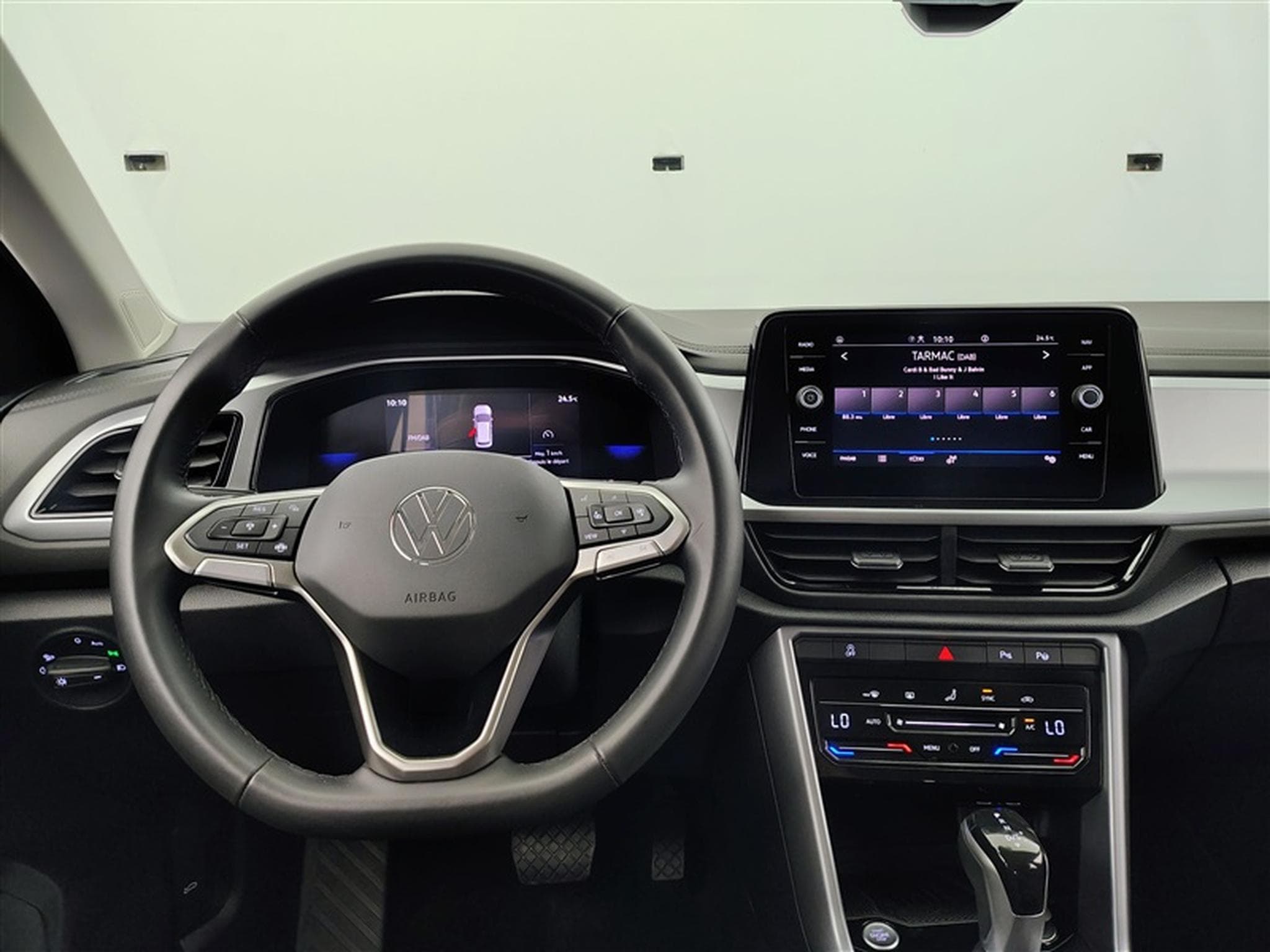 VW T-Roc 1.5 TSI 150Cv DSG United CARPLAY / FULL LED / CAMERA / JA 17 (2025) - Photo 9