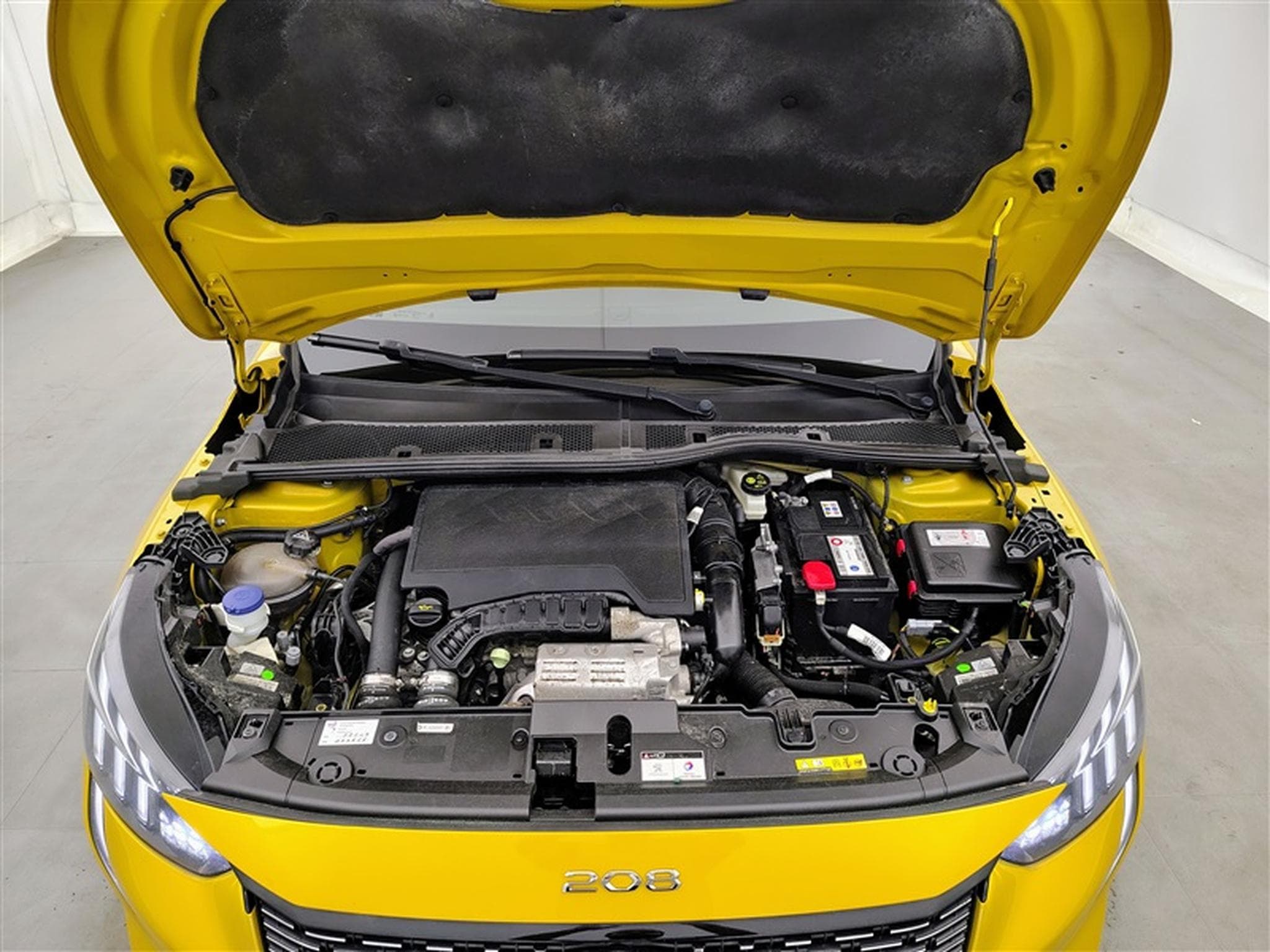 Peugeot 208 1.2i PureTech GT Line **AUTO/CAMERA/FULL LED** (2020) - Photo 19