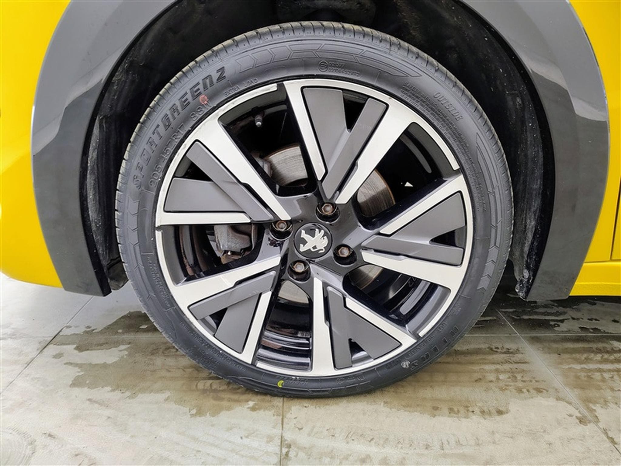Peugeot 208 1.2i PureTech GT Line **AUTO/CAMERA/FULL LED** (2020) - Photo 6