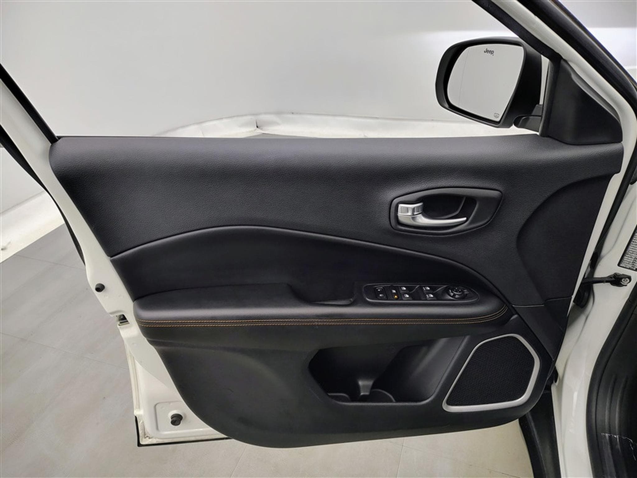 Jeep Compass 1.3 Turbo 150cv DCT Limited NAVI / TOIT PANO / FULL LED (2021) - Foto 17