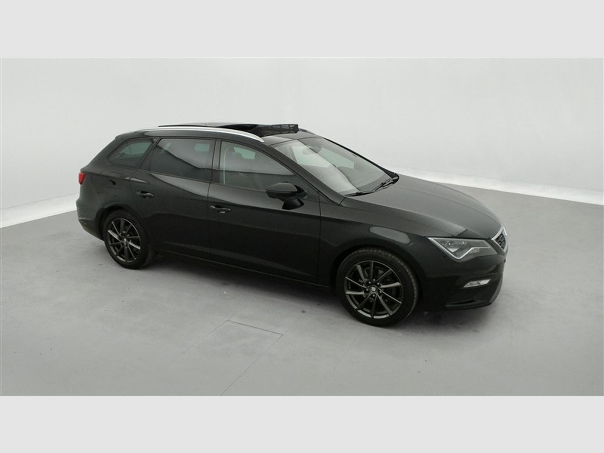 Seat Leon ST 1.5 TSI FR CARPLAY/PDC/PANO OUV./CLIM (2020) - Foto 23