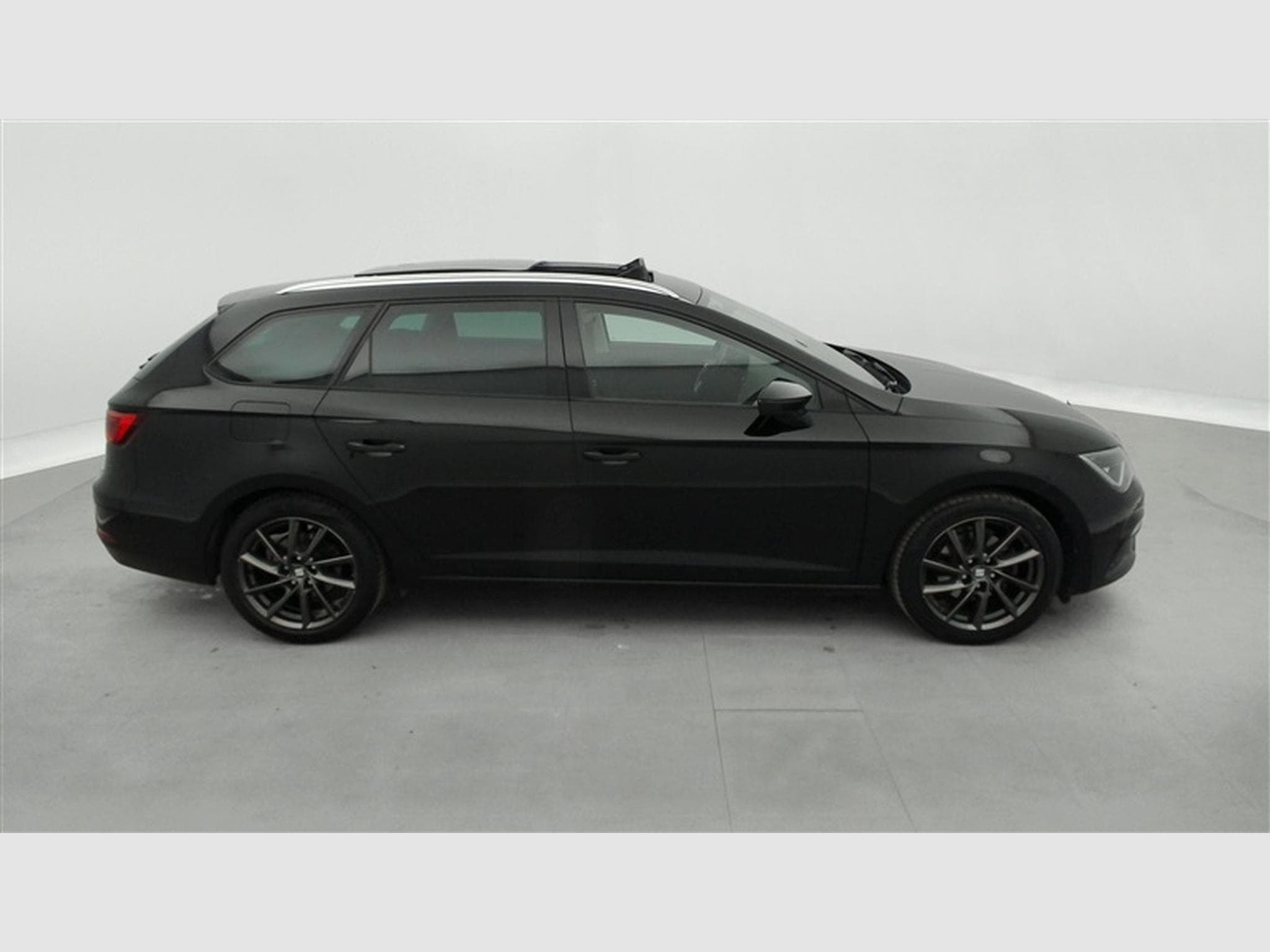 Seat Leon ST 1.5 TSI FR CARPLAY/PDC/PANO OUV./CLIM (2020) - Foto 24