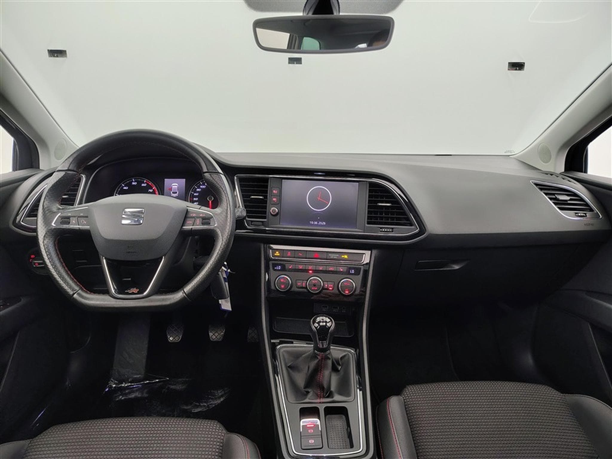 Seat Leon ST 1.5 TSI FR CARPLAY/PDC/PANO OUV./CLIM (2020) - Foto 8