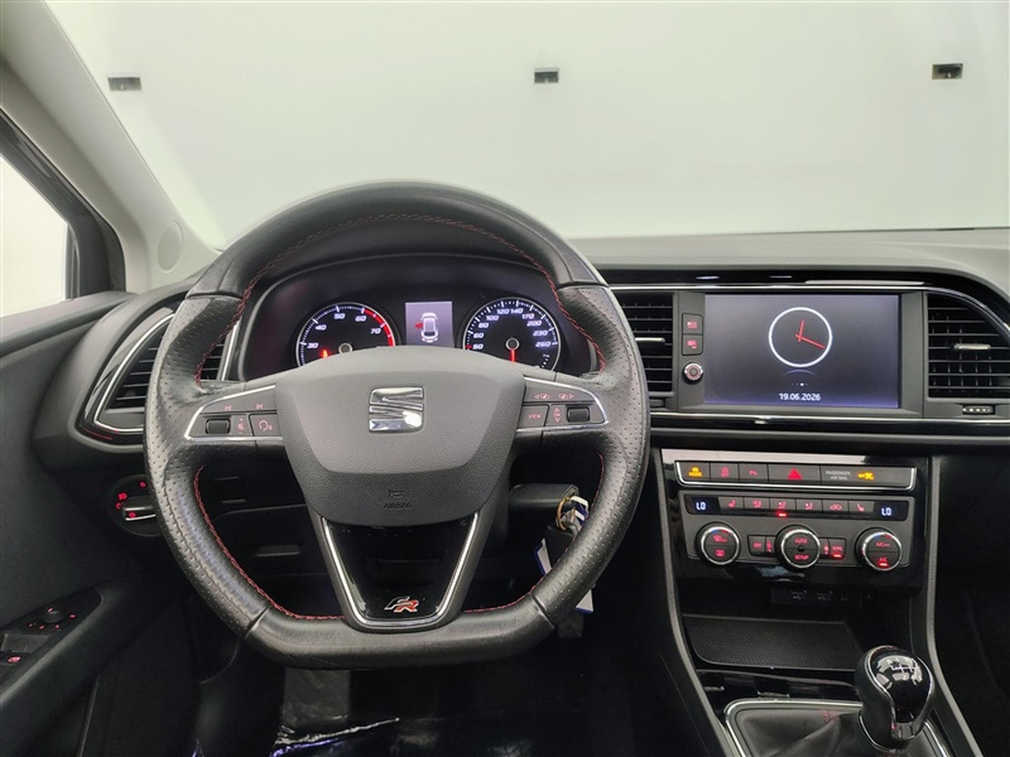 Seat Leon ST 1.5 TSI FR CARPLAY/PDC/PANO OUV./CLIM (2020) - Foto 9