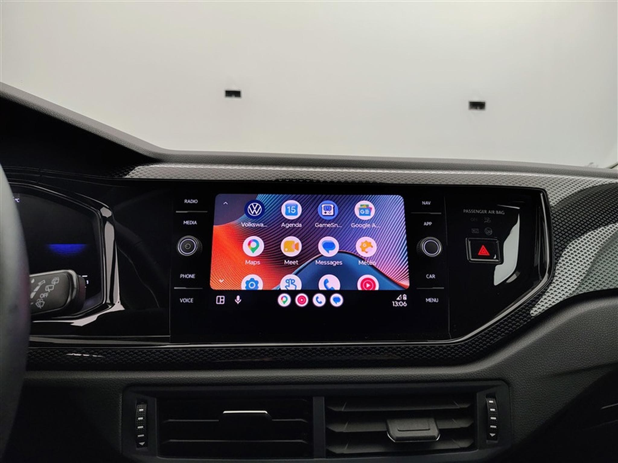 VW Taigo 1.0 TSI 95cv Style CARPLAY / FULL LED / CAMERA / JA 17" (2025) - Foto 20