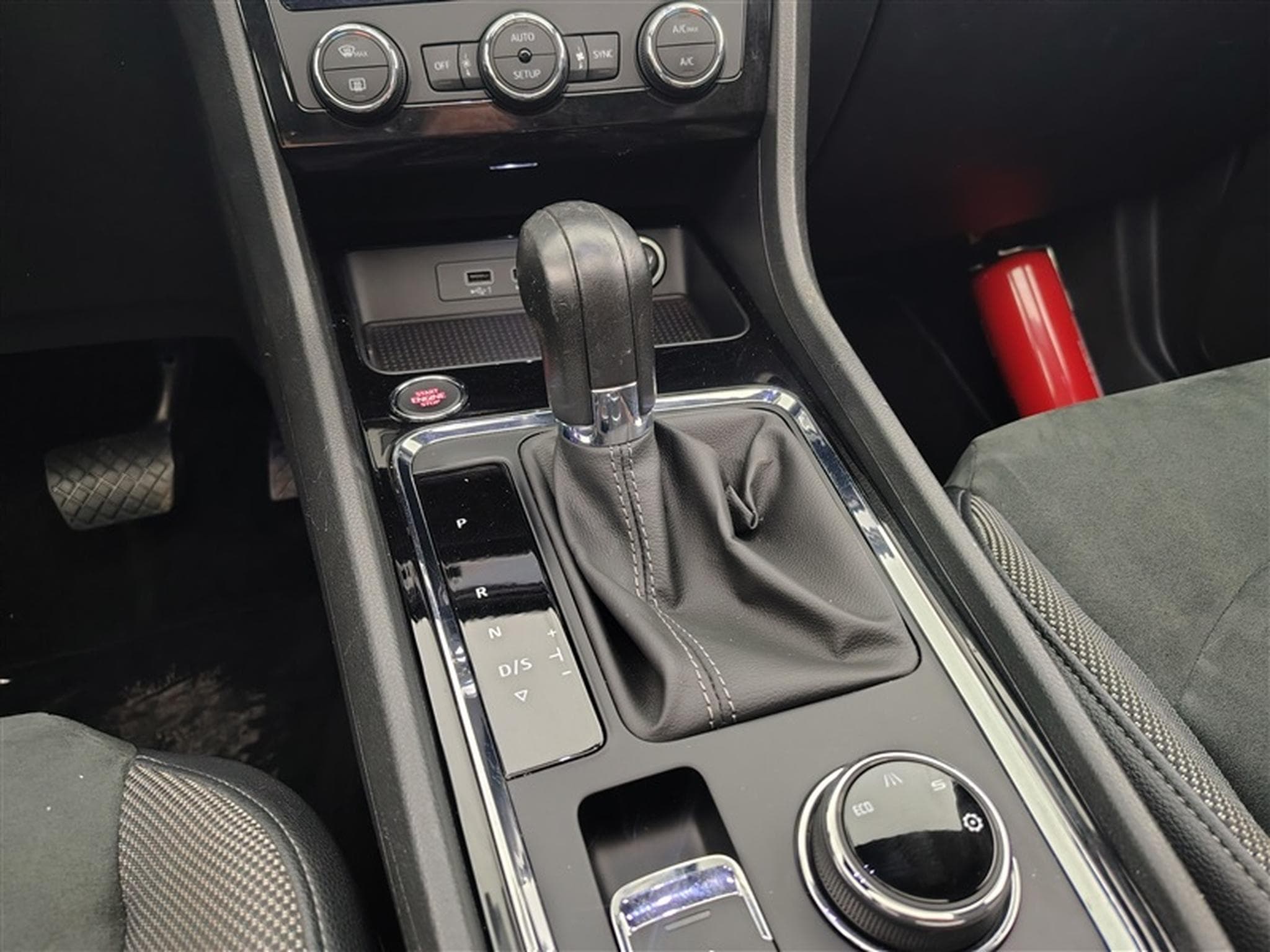 Seat Ateca 1.5 TSI Xcellence DSG Toit Pano / Navi / CarPlay (2020) - Foto 11
