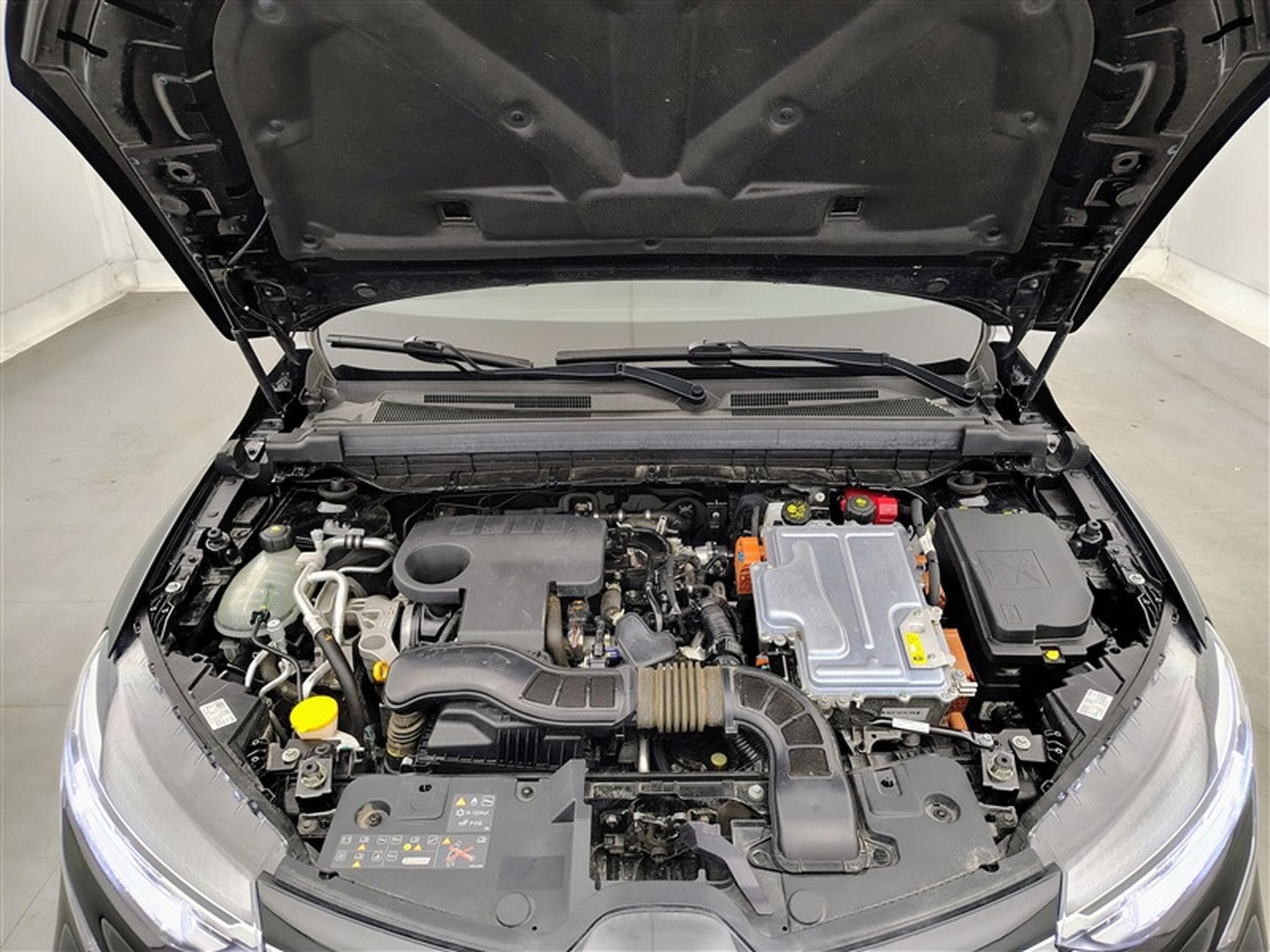 Renault Arkana E-TECH 1.6i E-Tech RS LINE*NAVI/FULL LED/CUIR/CAM/PDC/JA18* (2022) - Foto 19