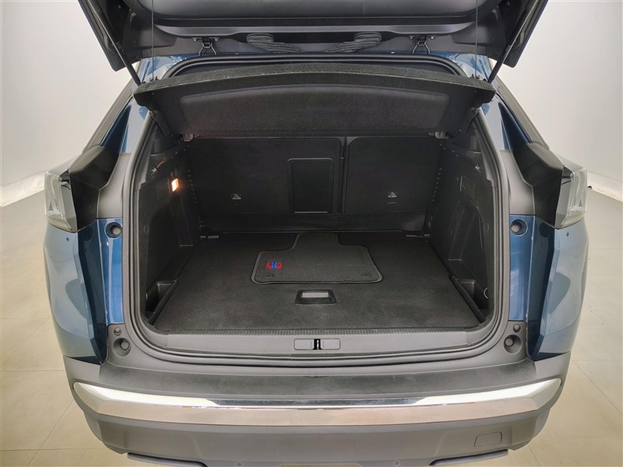Peugeot 3008 1.2 PureTech Allure Pack S-CUIR / NAVI / CAMERA / CARPLAY (2023) - Foto 14