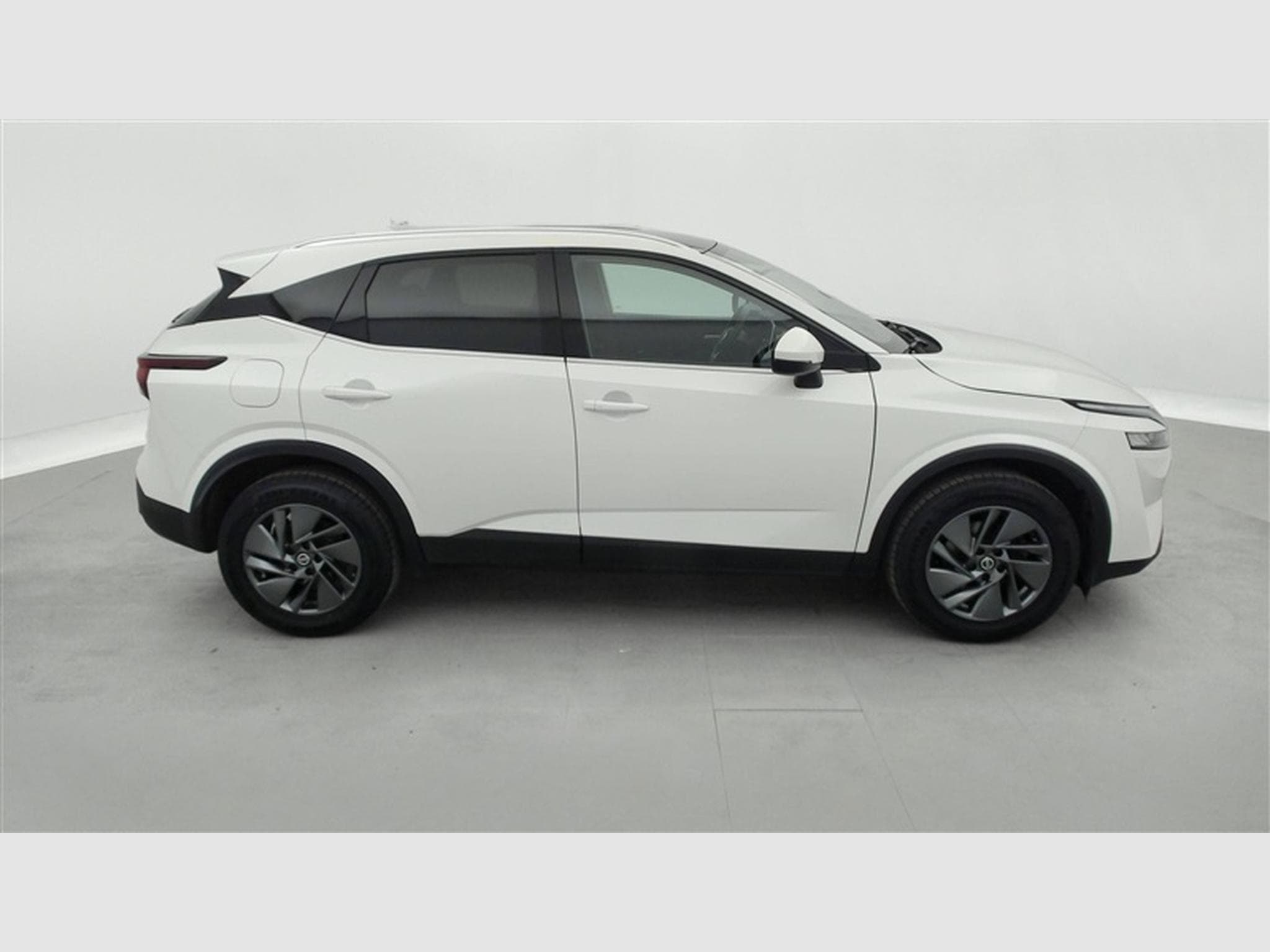Nissan Qashqai 1.3 DIG-T MHEV N-Connecta (2022) - Foto 25