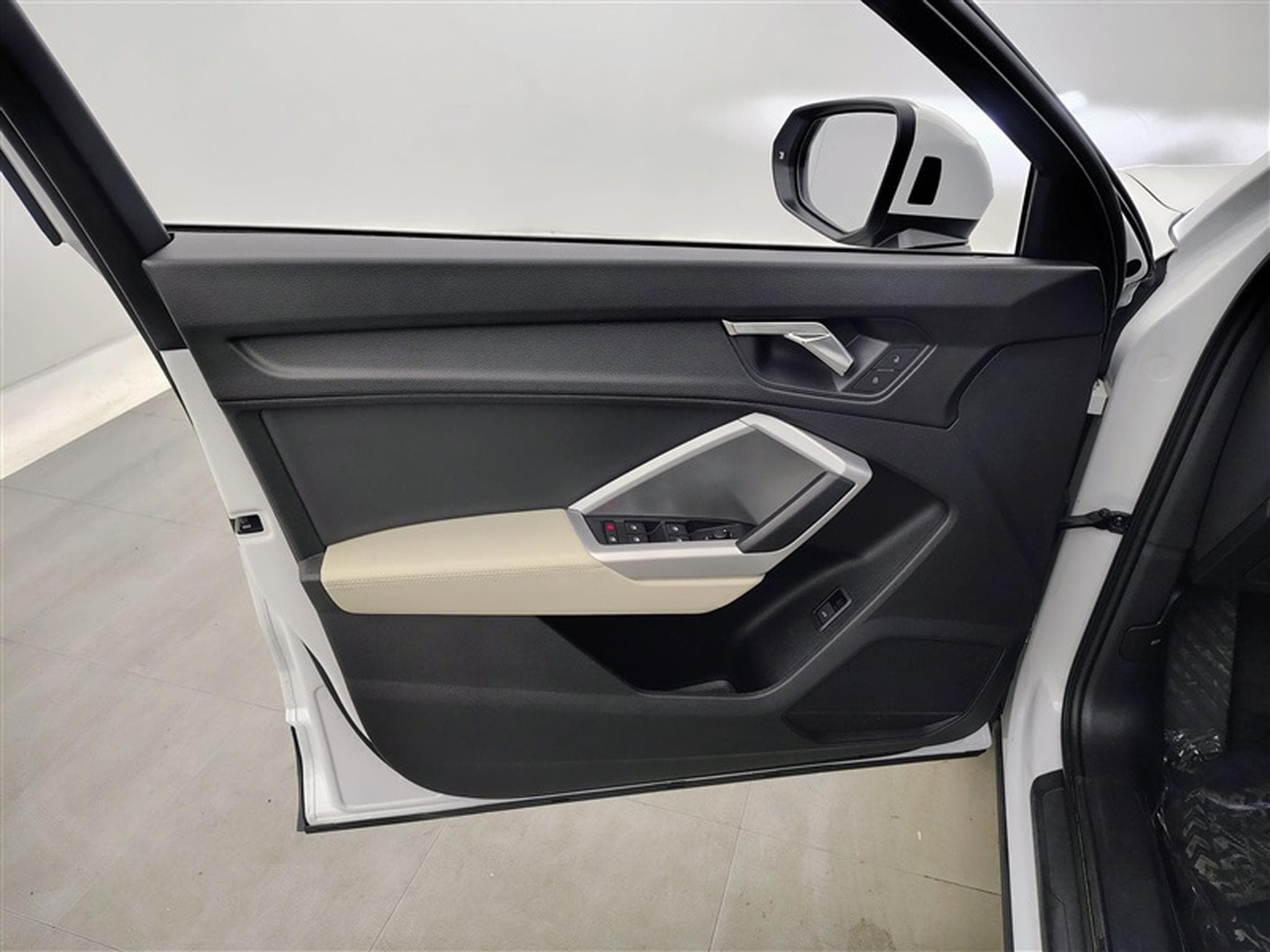Audi Q3 35 TFSI Business Edition S.Tronic CUIR/NAVI/LED/JA17 (2022) - Foto 17