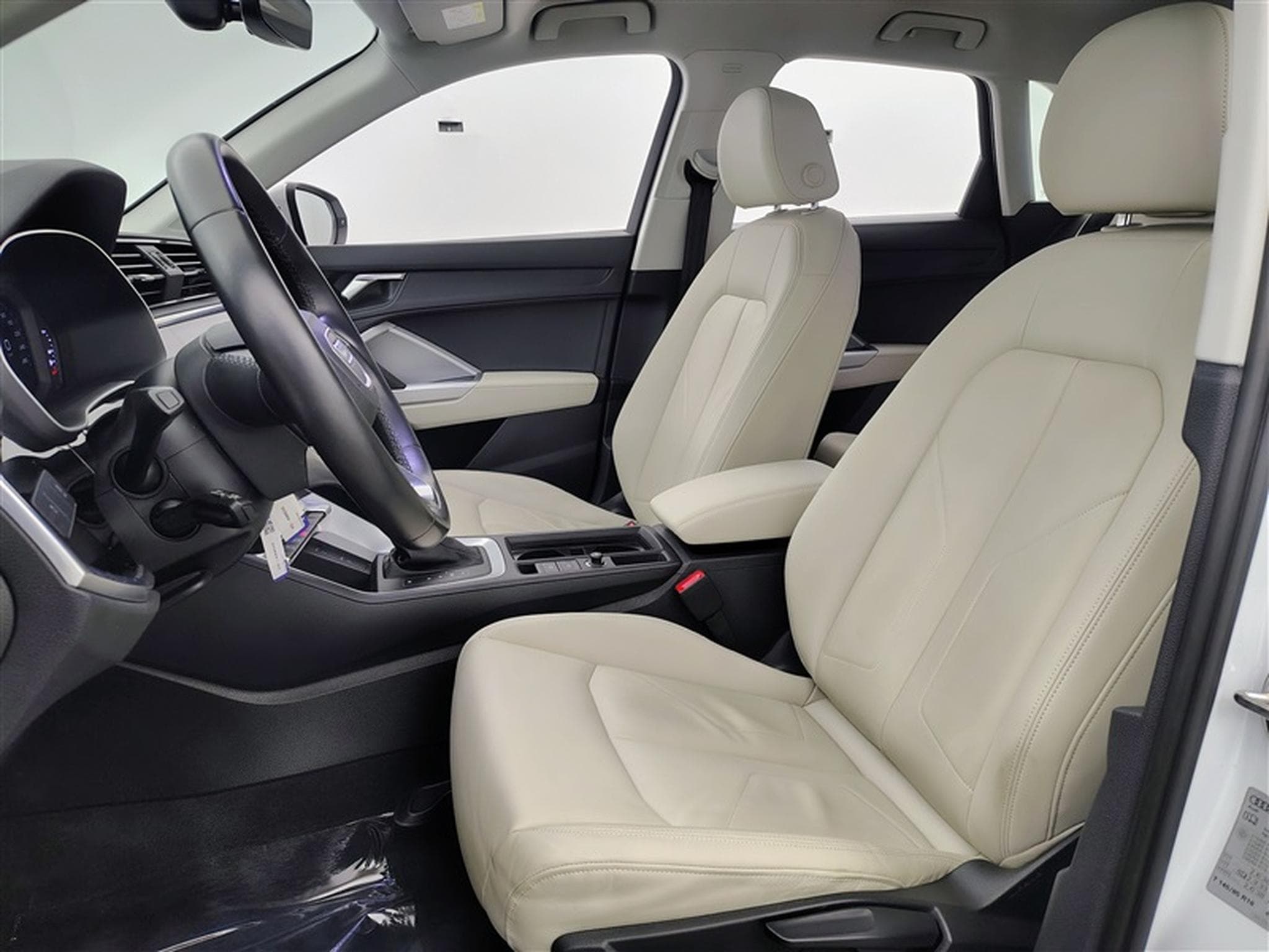 Audi Q3 35 TFSI Business Edition S.Tronic CUIR/NAVI/LED/JA17 (2022) - Foto 7