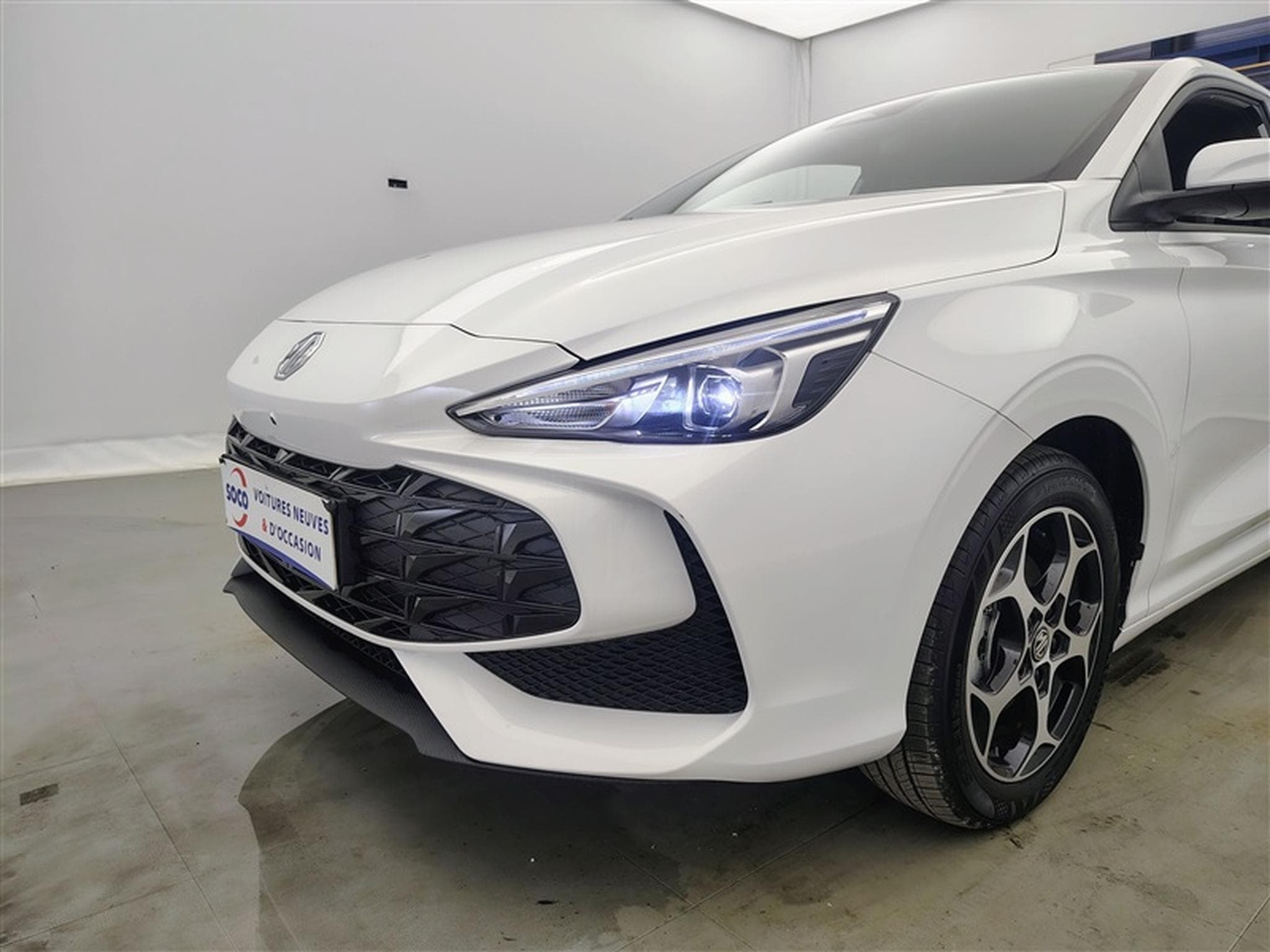 MG MG3 1.5 Hybrid+ Luxury NAVI / FULL LED / CAMERA 360° / JA 16" (2026) - Foto 15