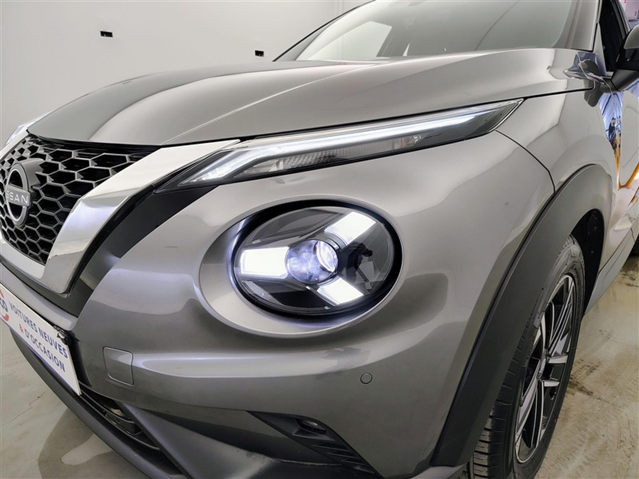 Nissan Juke 1.0 DIG-T 114cv N-Connecta NAVI / FULL LED / CAMERA / JA 17" (2025) - Foto 15