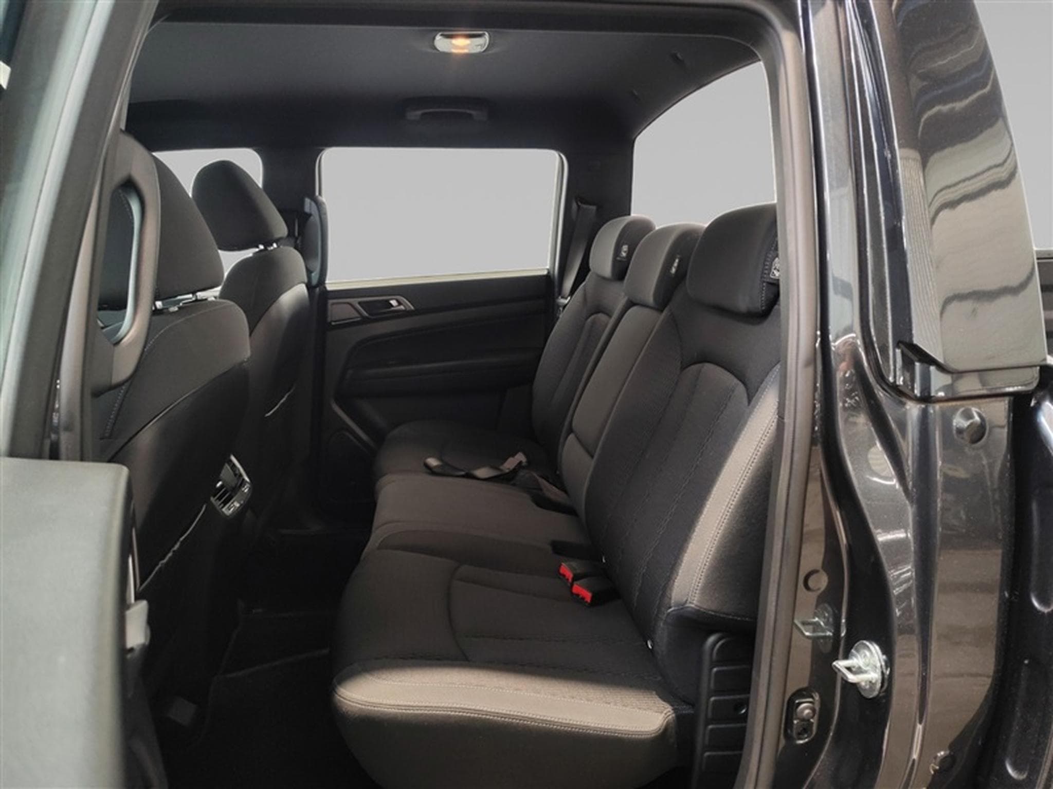 KGM Musso 2.2 TD 203cv 4x4 PickUp CARPLAY / CAMERA / ATTACHE REMORQUE (2023) - Foto 13