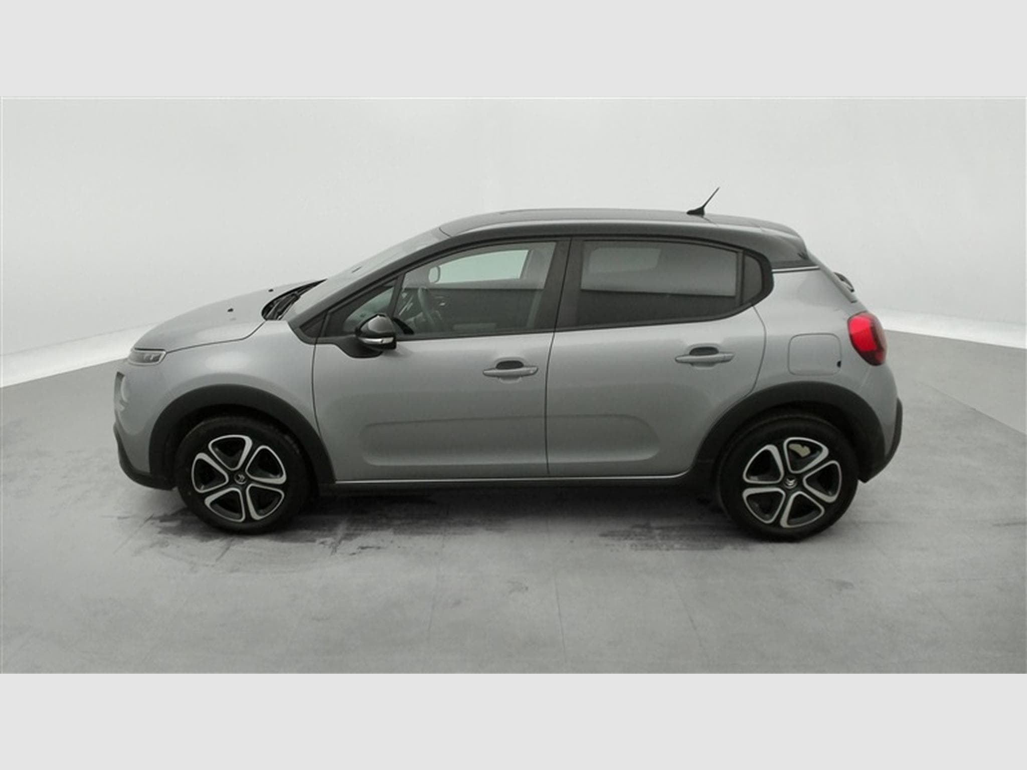 Citroen C3 1.2i PureTech Feel S&S (2020) - Foto 3