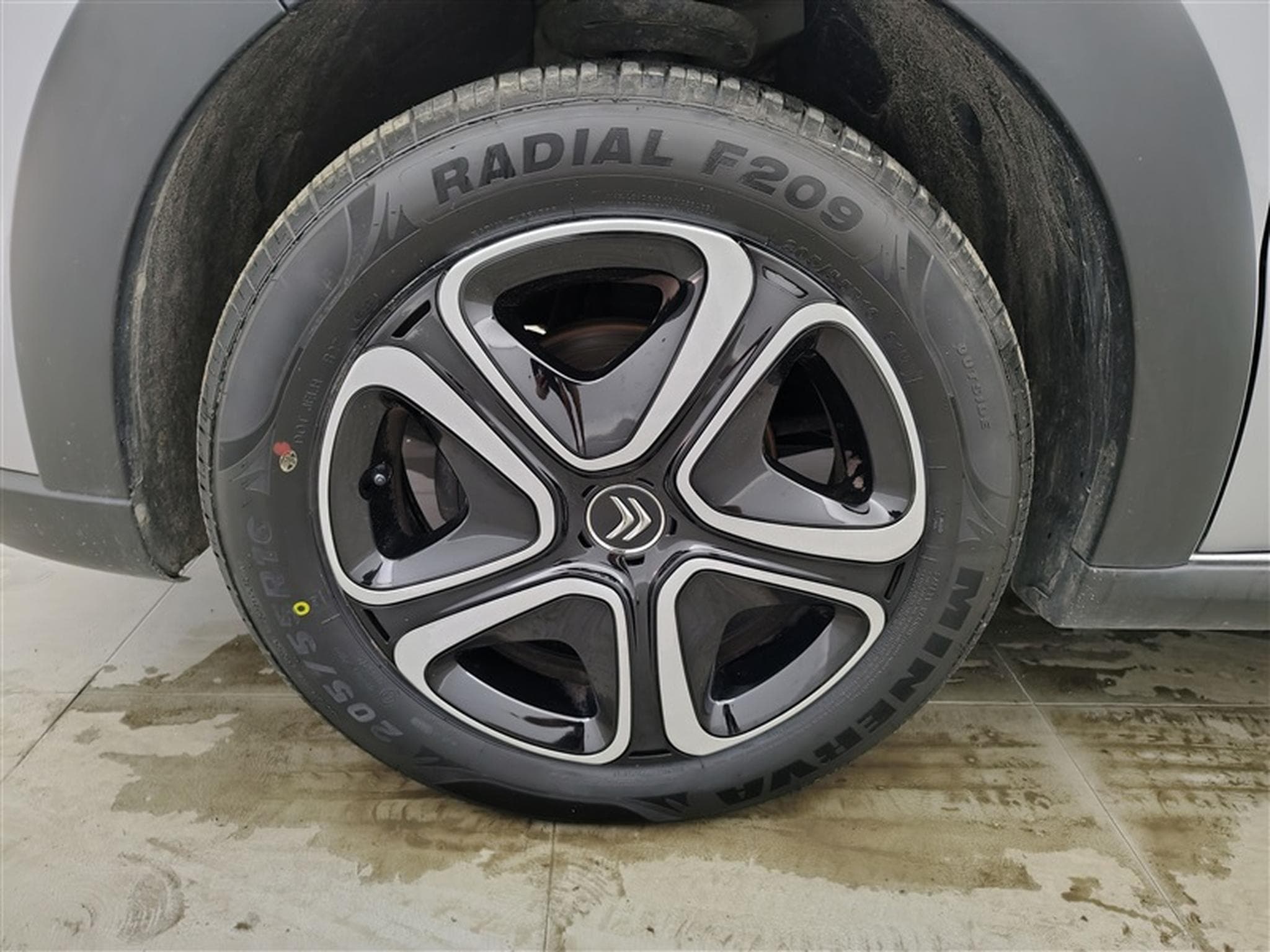 Citroen C3 1.2i PureTech Feel S&S (2020) - Foto 6