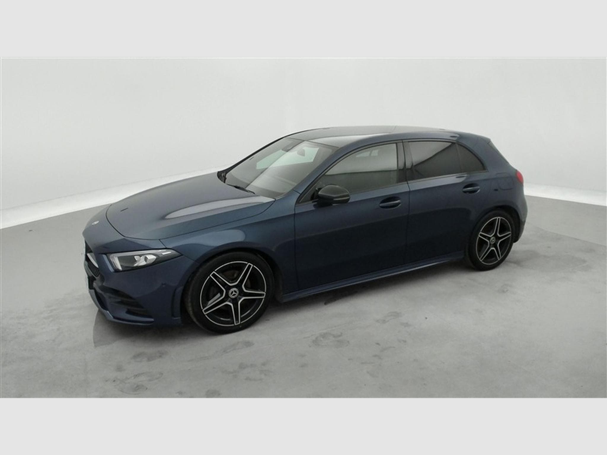 Mercedes A 180 A 180d AMG-Line *NAVI/FULL LED/CAMERA/PACK NIGJHT/JA* (2021) - Foto 20