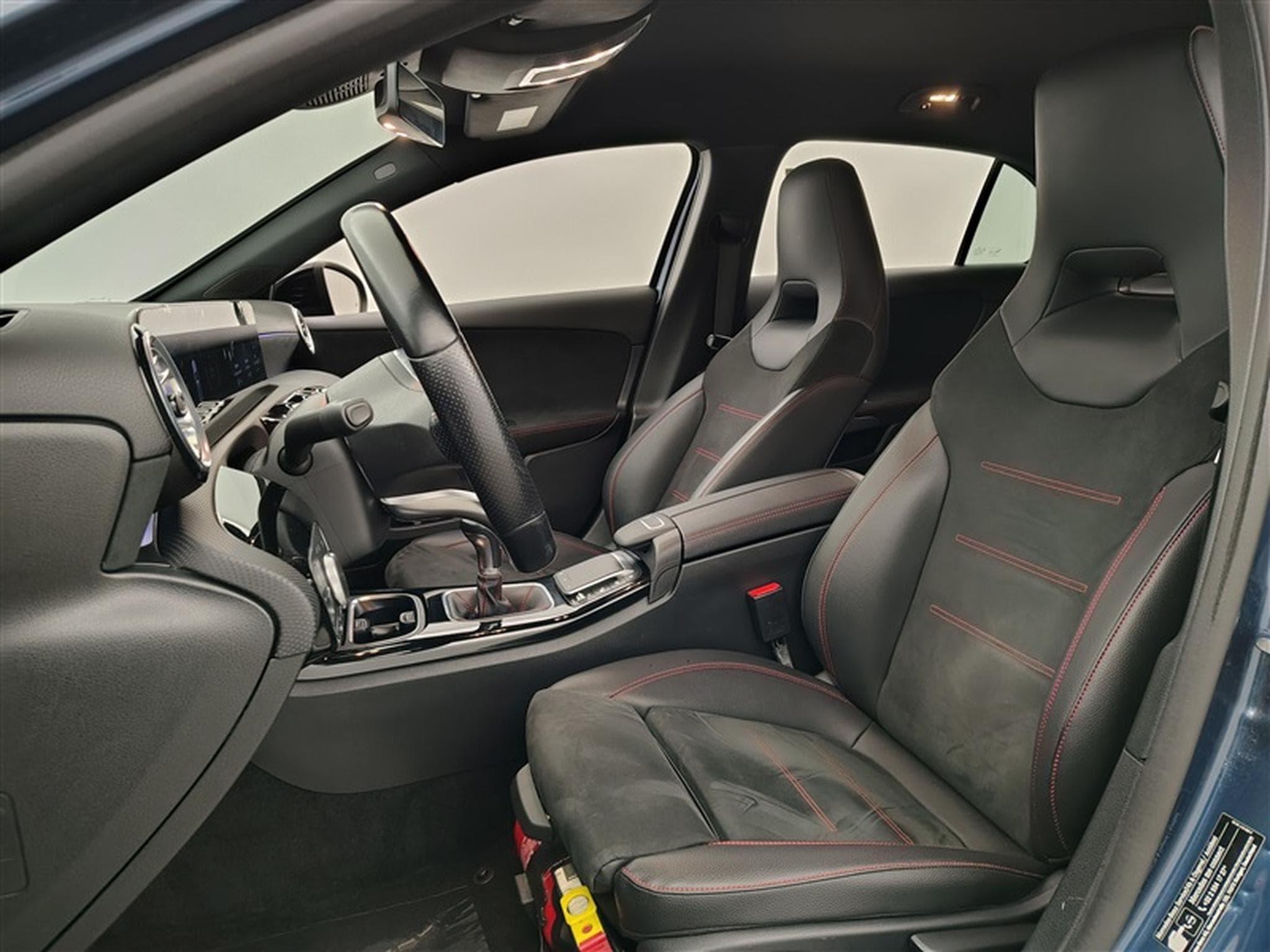 Mercedes A 180 A 180d AMG-Line *NAVI/FULL LED/CAMERA/PACK NIGJHT/JA* (2021) - Foto 7