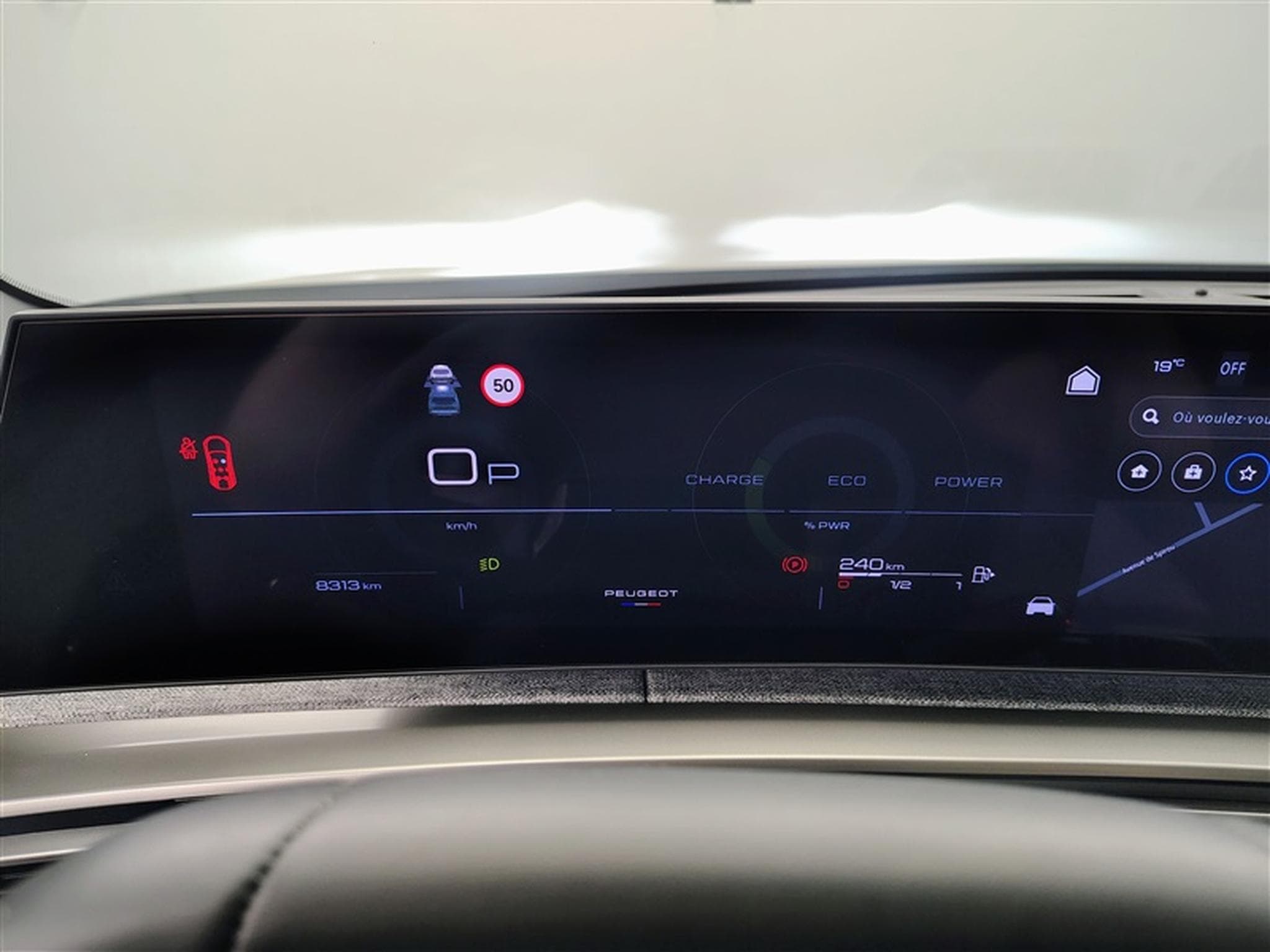 Peugeot 5008 1.2 HYBRID 145cv e-DSC6 Allure 7PL / NAVI / CAMERA360° (2025) - Foto 10