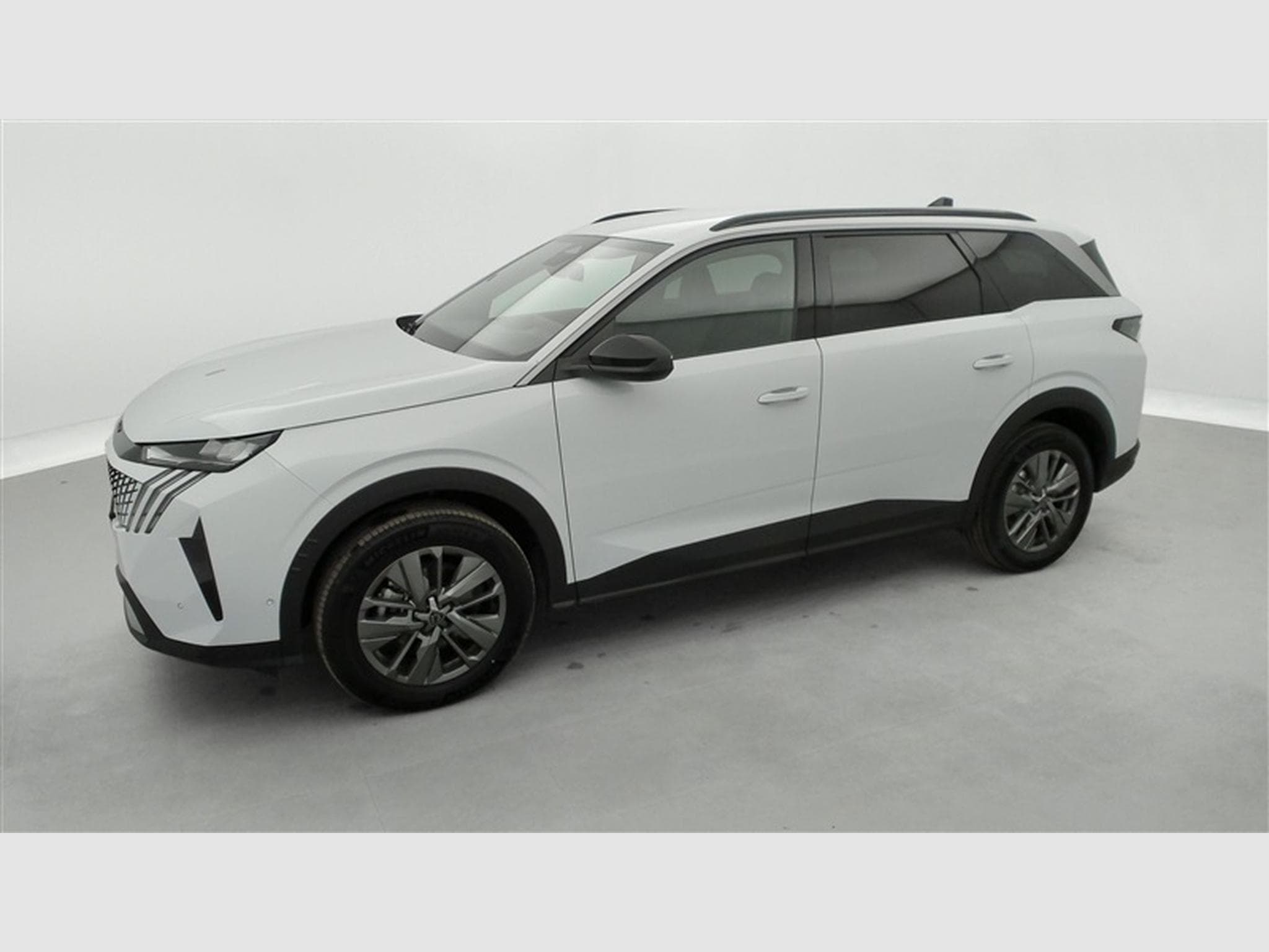 Peugeot 5008 1.2 HYBRID 145cv e-DSC6 Allure 7PL / NAVI / CAMERA360° (2025) - Foto 21