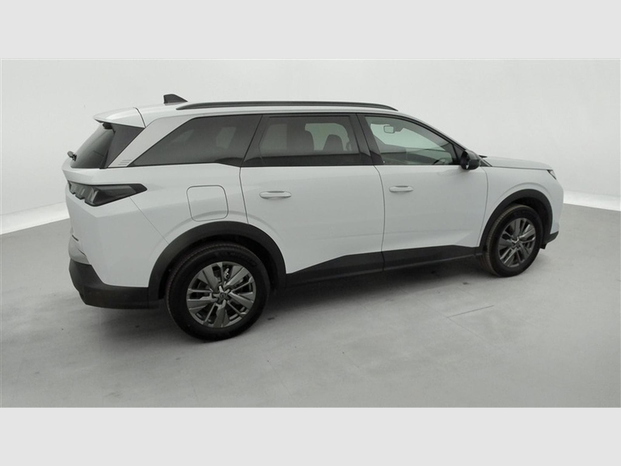 Peugeot 5008 1.2 HYBRID 145cv e-DSC6 Allure 7PL / NAVI / CAMERA360° (2025) - Foto 25
