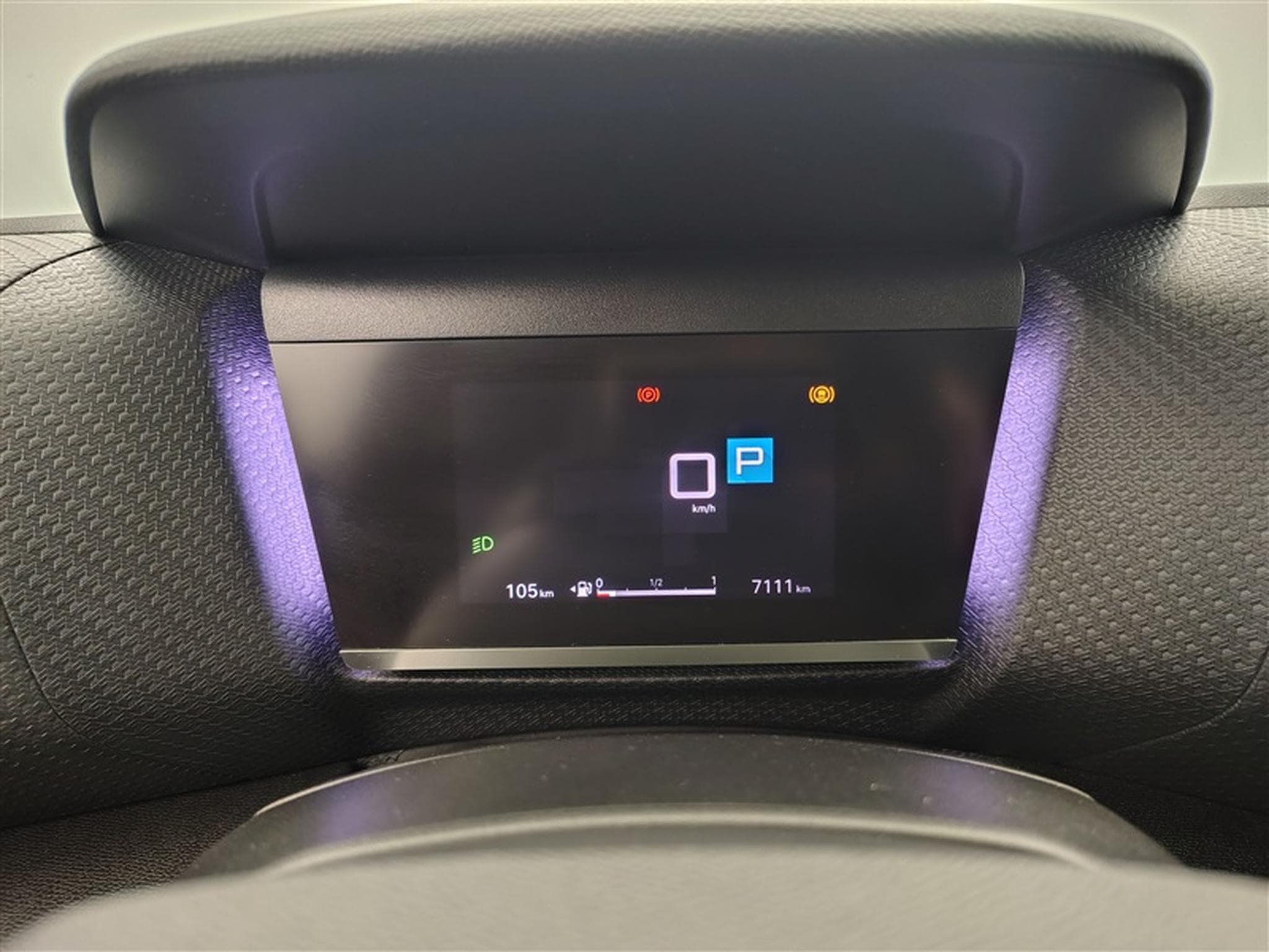Citroen C4 X 1.2 PureTech 130cv EAT8 Shine NAVI / FULL LED / CAMERA (2023) - Photo 10