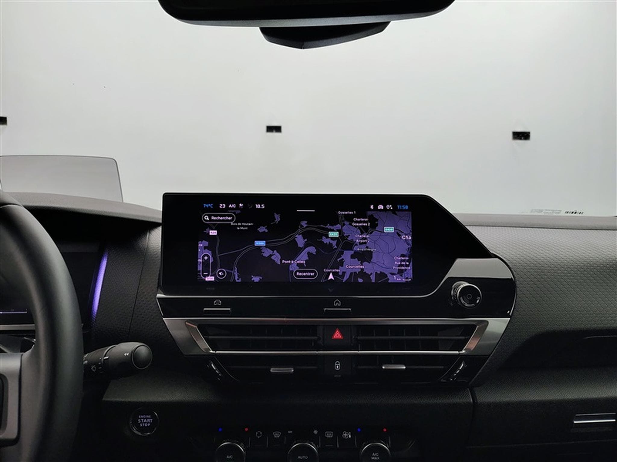Citroen C4 X 1.2 PureTech 130cv EAT8 Shine NAVI / FULL LED / CAMERA (2023) - Photo 11