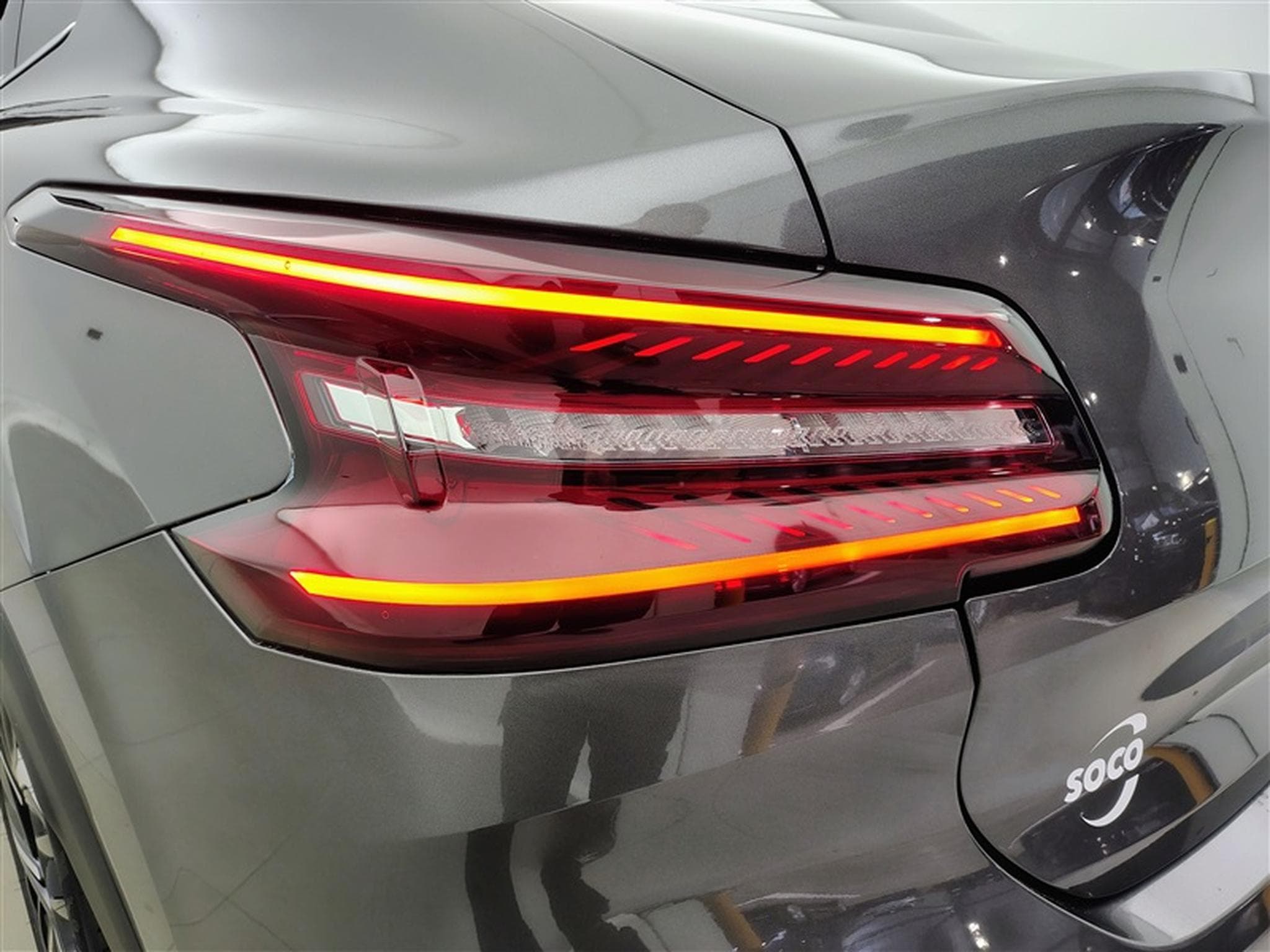Citroen C4 X 1.2 PureTech 130cv EAT8 Shine NAVI / FULL LED / CAMERA (2023) - Photo 16