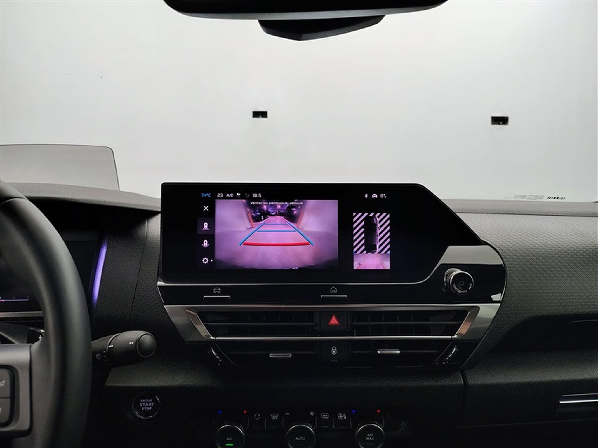 Citroen C4 X 1.2 PureTech 130cv EAT8 Shine NAVI / FULL LED / CAMERA (2023) - Photo 18