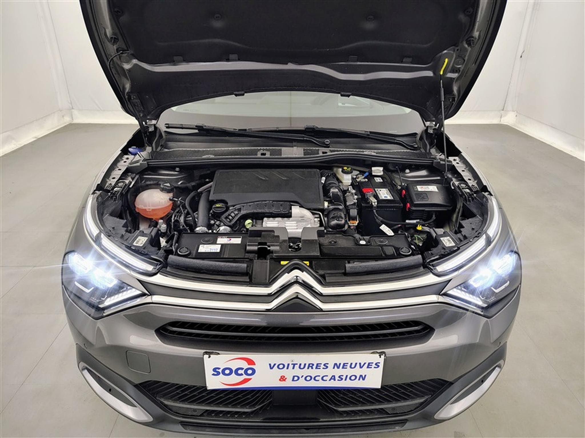 Citroen C4 X 1.2 PureTech 130cv EAT8 Shine NAVI / FULL LED / CAMERA (2023) - Photo 19