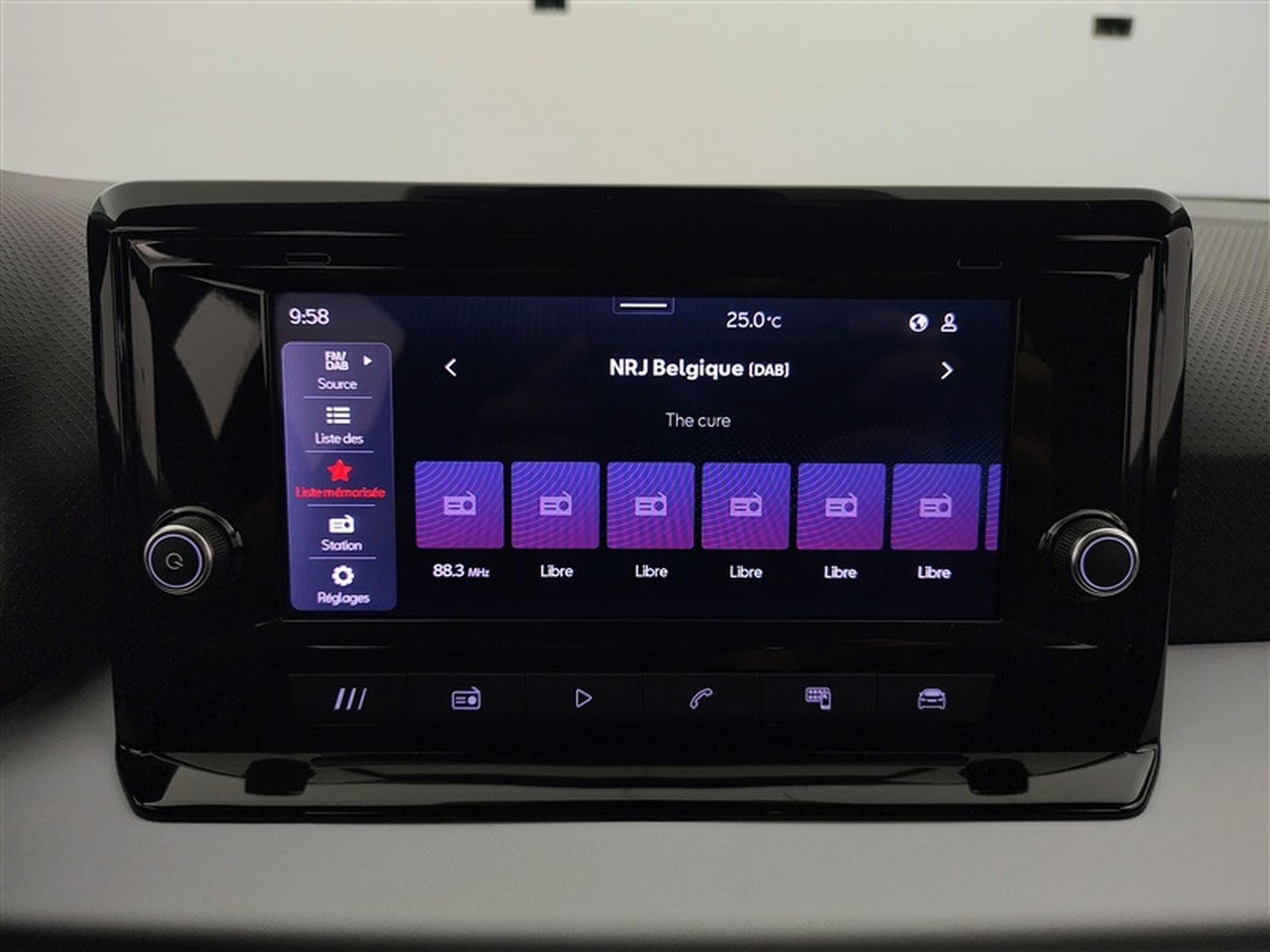 Seat Arona 1.0 TSI Move! DSG NAVI / FULL LED / CARPLAY (2024) - Foto 11