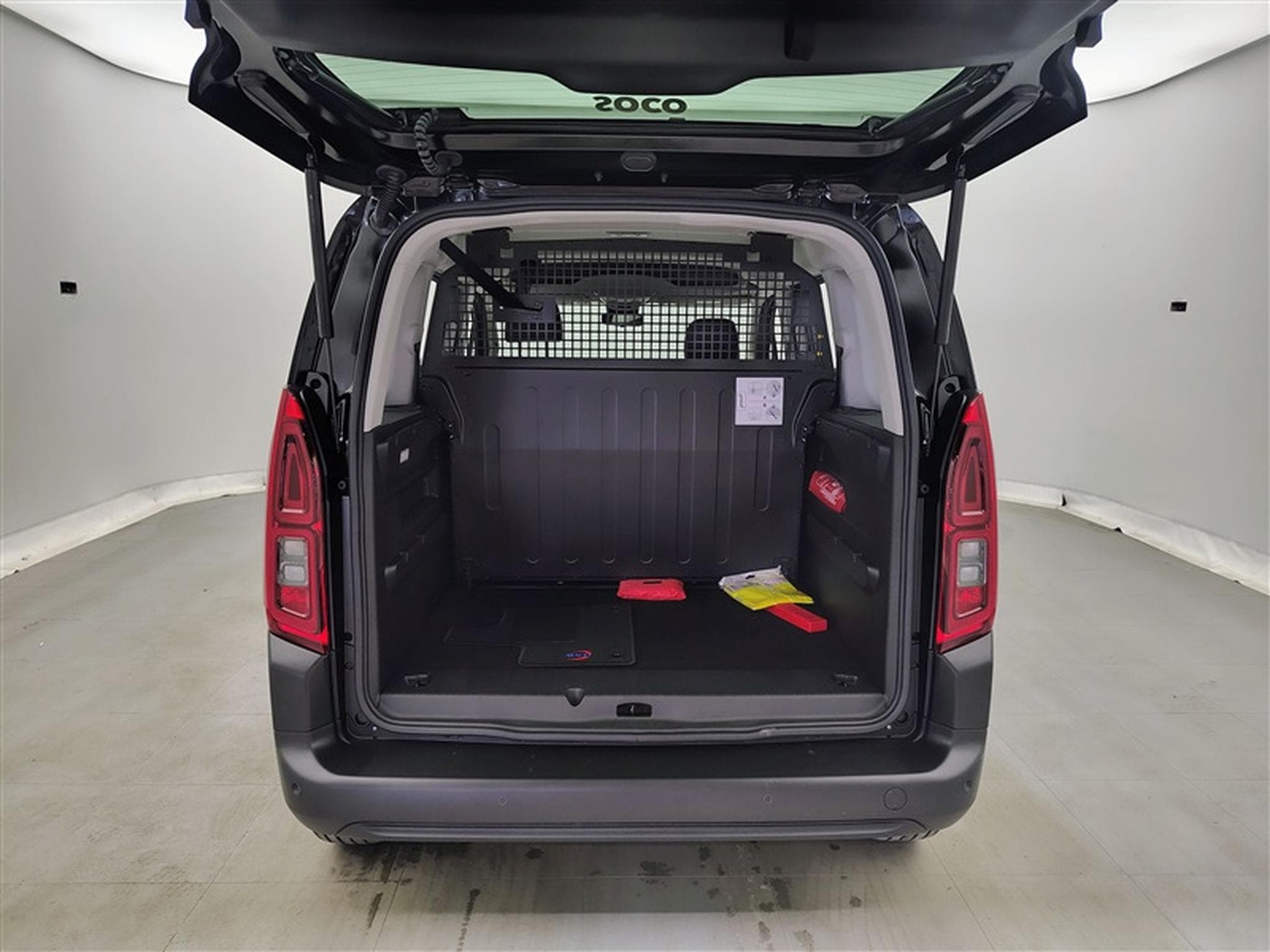 Citroen Berlingo 1.5 HDi Multispace CARPLAY / FULL LED / CAMERA / JA 16" (2026) - Foto 14
