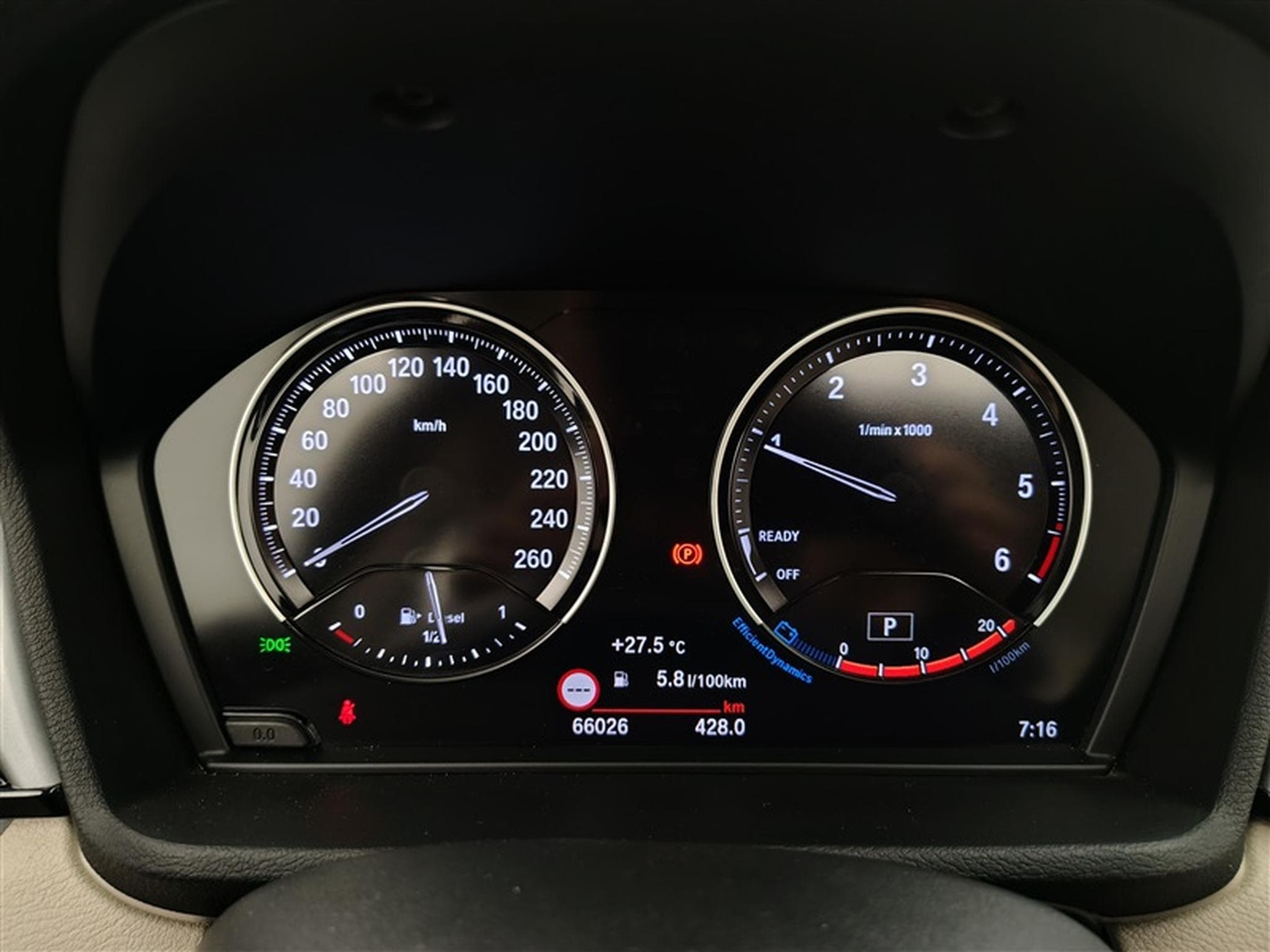 BMW X1 1.5 dA sDrive16 Cuir / Navi / Pano / PDC av+ar (2022) - Foto 10