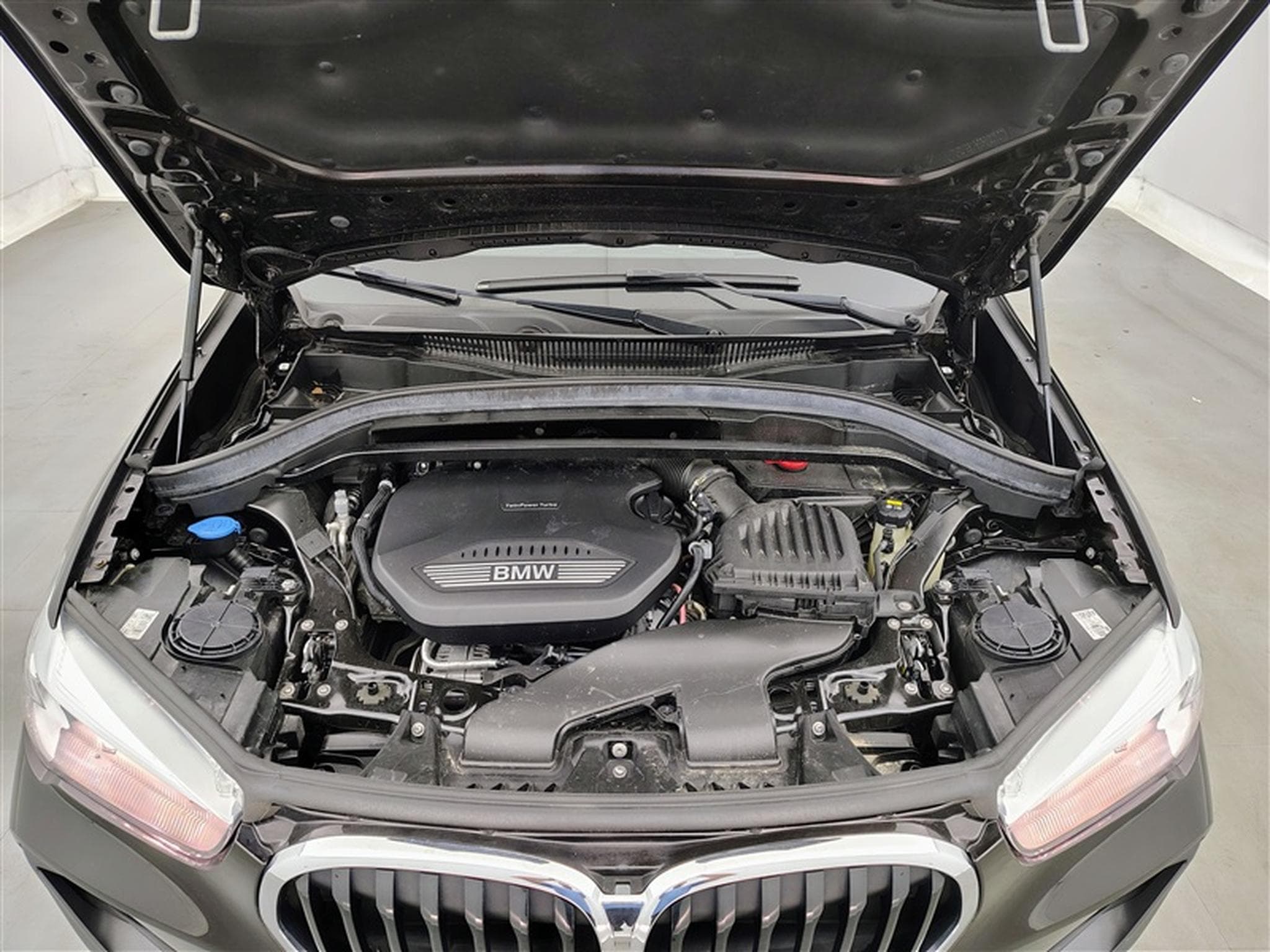 BMW X1 1.5 dA sDrive16 Cuir / Navi / Pano / PDC av+ar (2022) - Foto 22