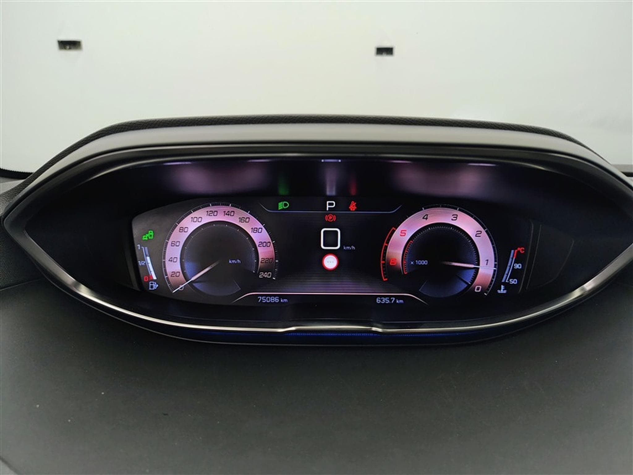 Peugeot 3008 1.5 BlueHDi GT Line Cuir / Navi / Carplay (2019) - Foto 10